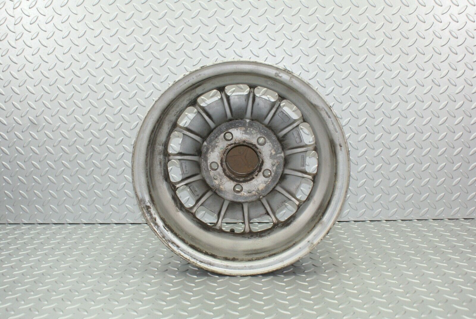 2459 Mercedes-Benz W123 Alloy Wheel Mexican Hat 5.5Jx14H2 ET30 1234001702