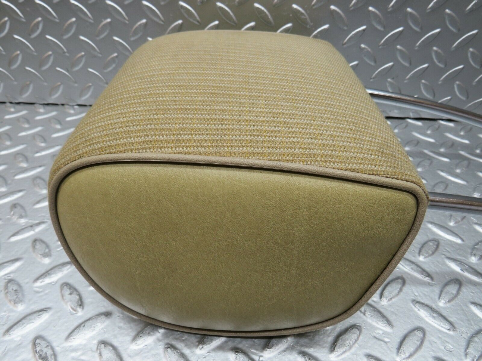 24142 Mercedes-Benz W123 280E Front Seat Headrest