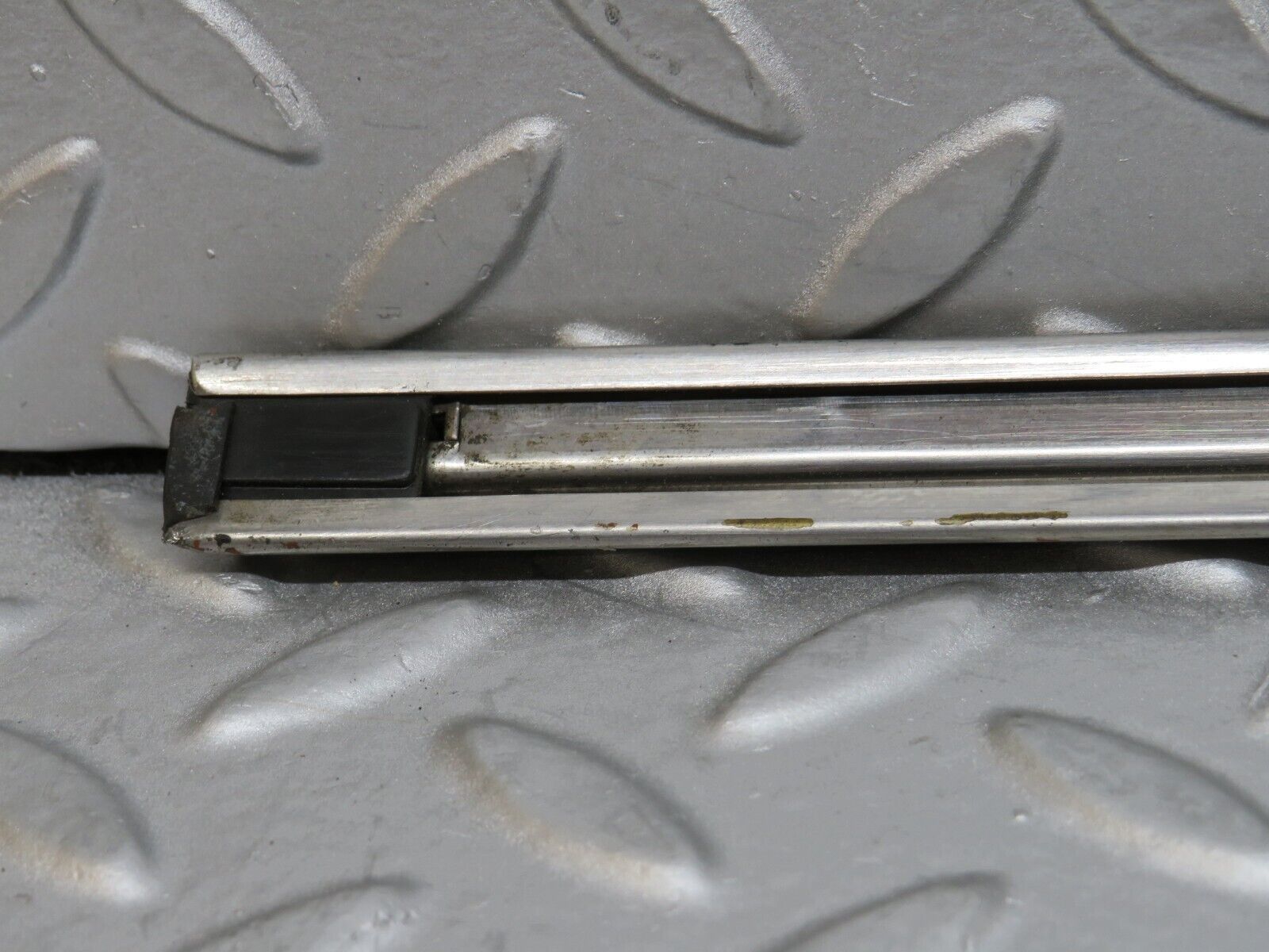 35774 Mercedes-Benz W108 Front Left Door Centre Moulding Trim