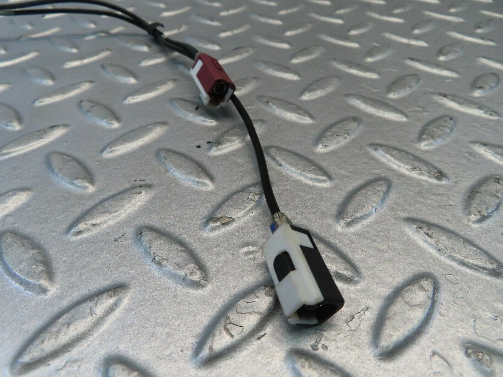 11159 Mercedes-Benz W221 S320 Roof Aerial