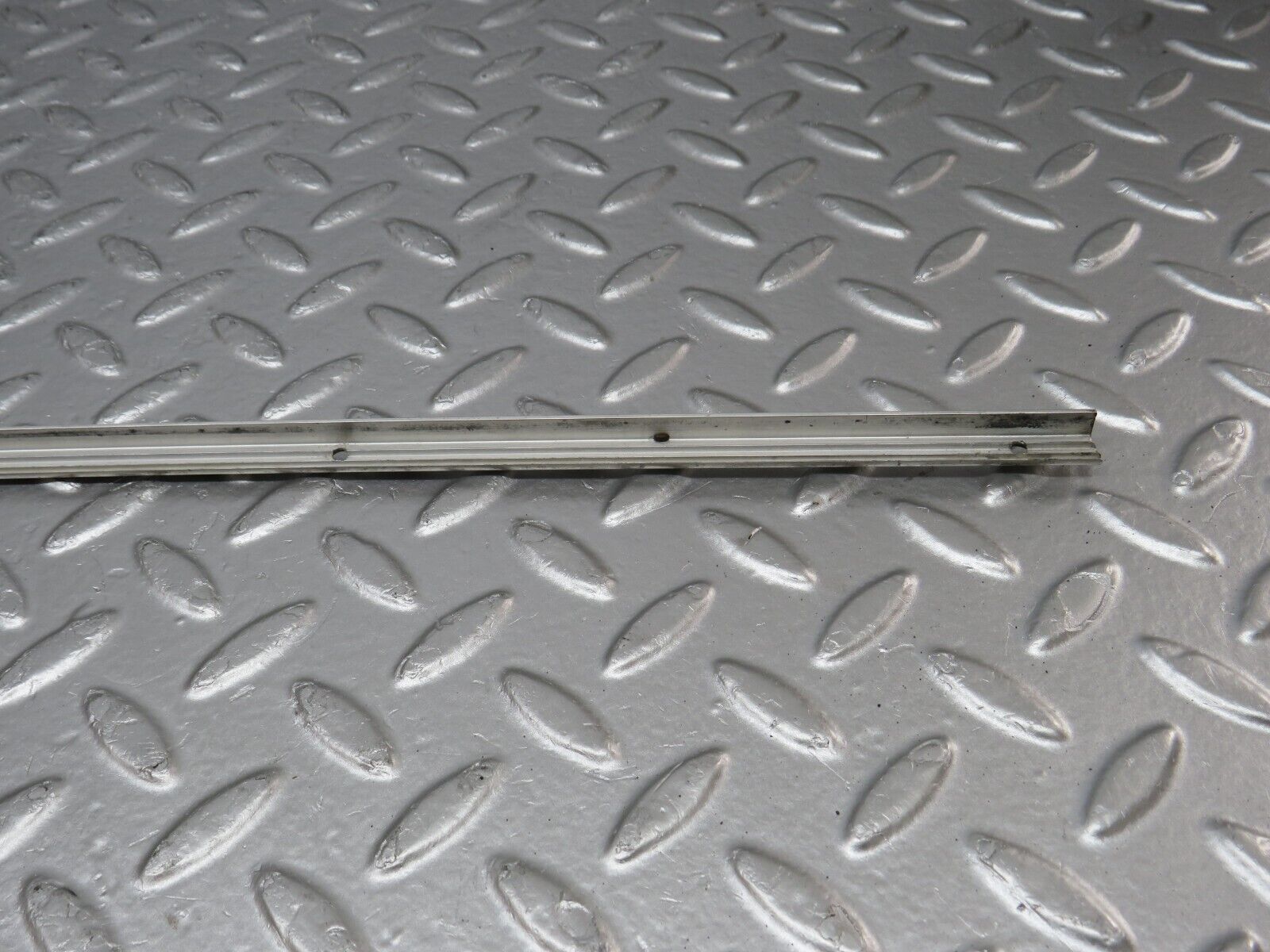 34218 Mercedes-Benz W124 260E Sunroof Chrome Trim