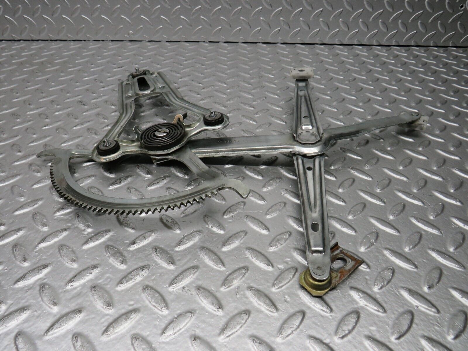 31201 Mercedes-Benz S124 220TE Wagon Front Right Power Window Regulator