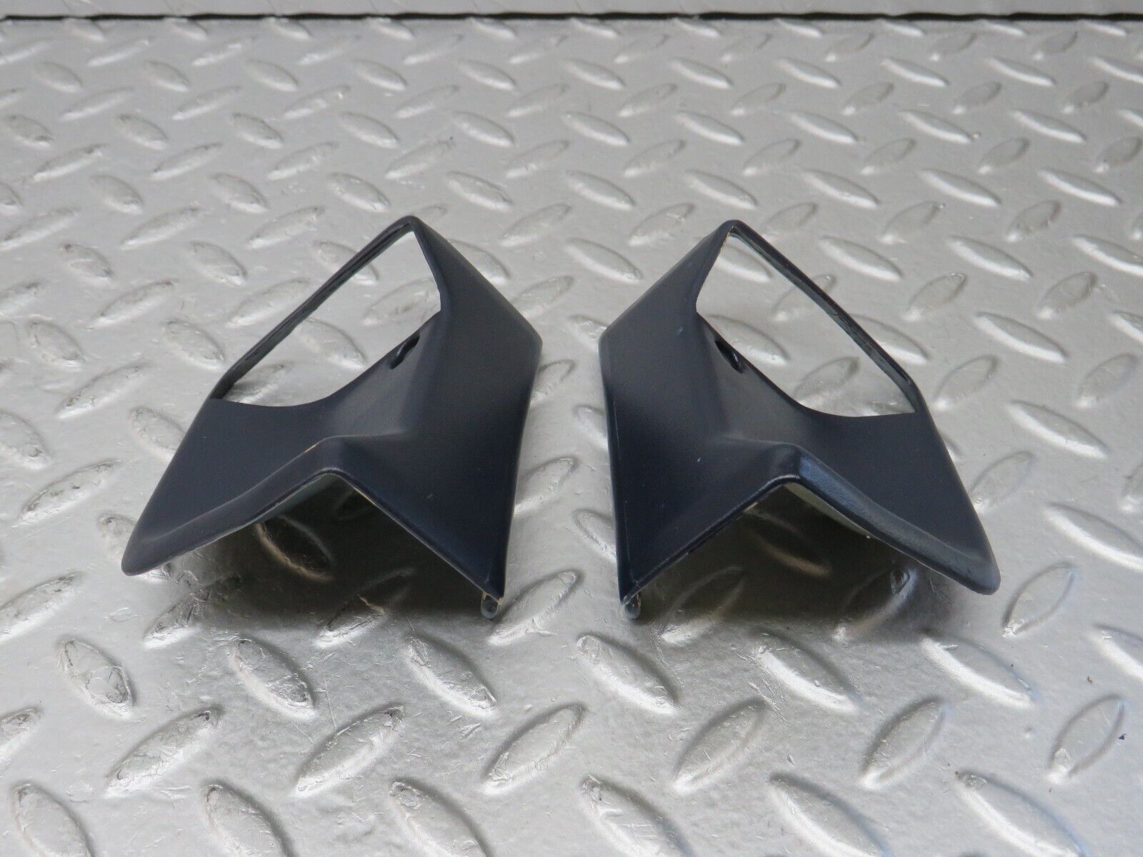 36840 Mercedes-Benz R129 300SL-24 Front Left Seat Release Trim 2x Blue 1299190920 1299191020