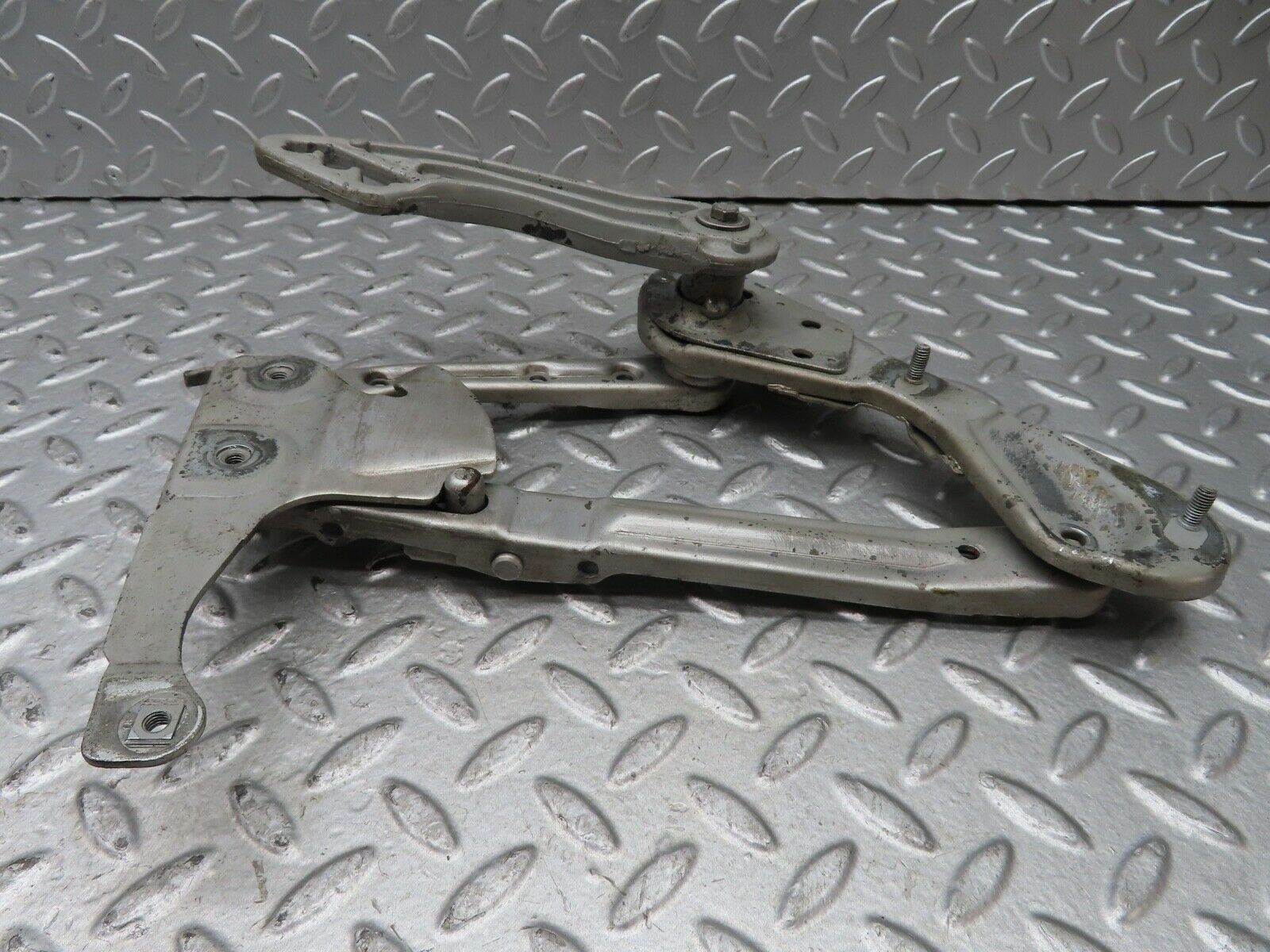 19479 Mercedes-Benz C140 CL420 Coupe Bonnet Hinge Left Side 1298800128