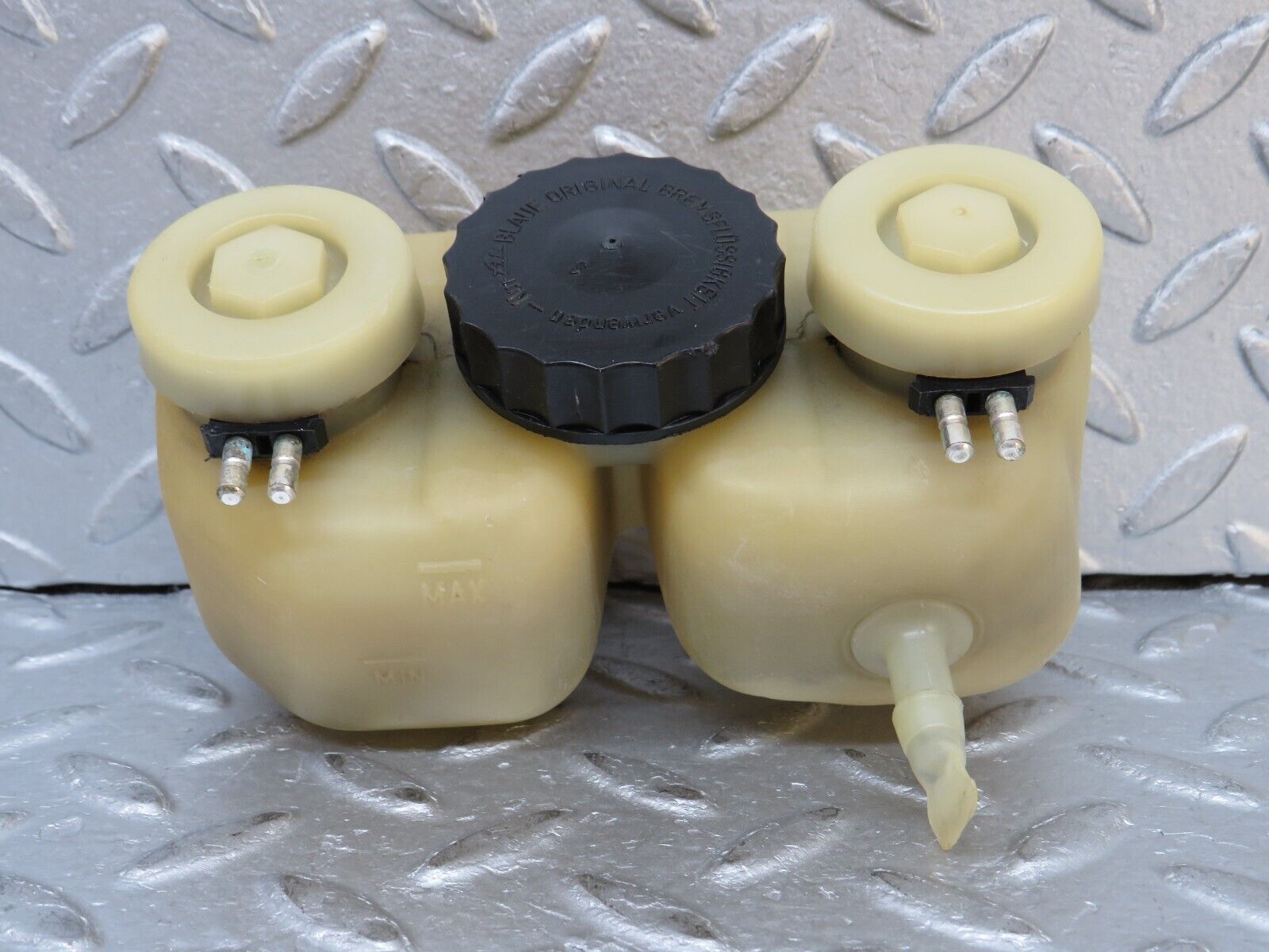 37533 Mercedes-Benz W109 300SEL Brake Fluid Reservoir Tank ATE