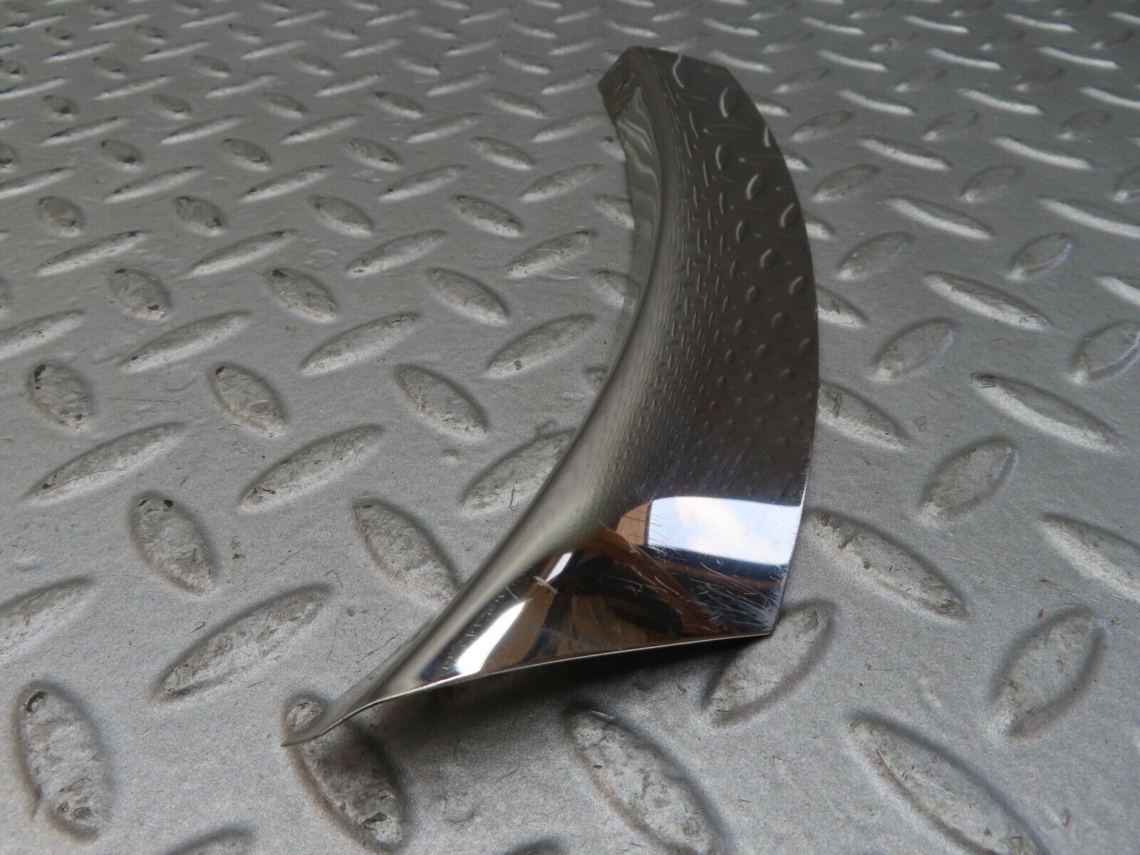 17681 Mercedes-Benz W116 450SEL Rear Left Wheel Arch Lower Chrome Trim