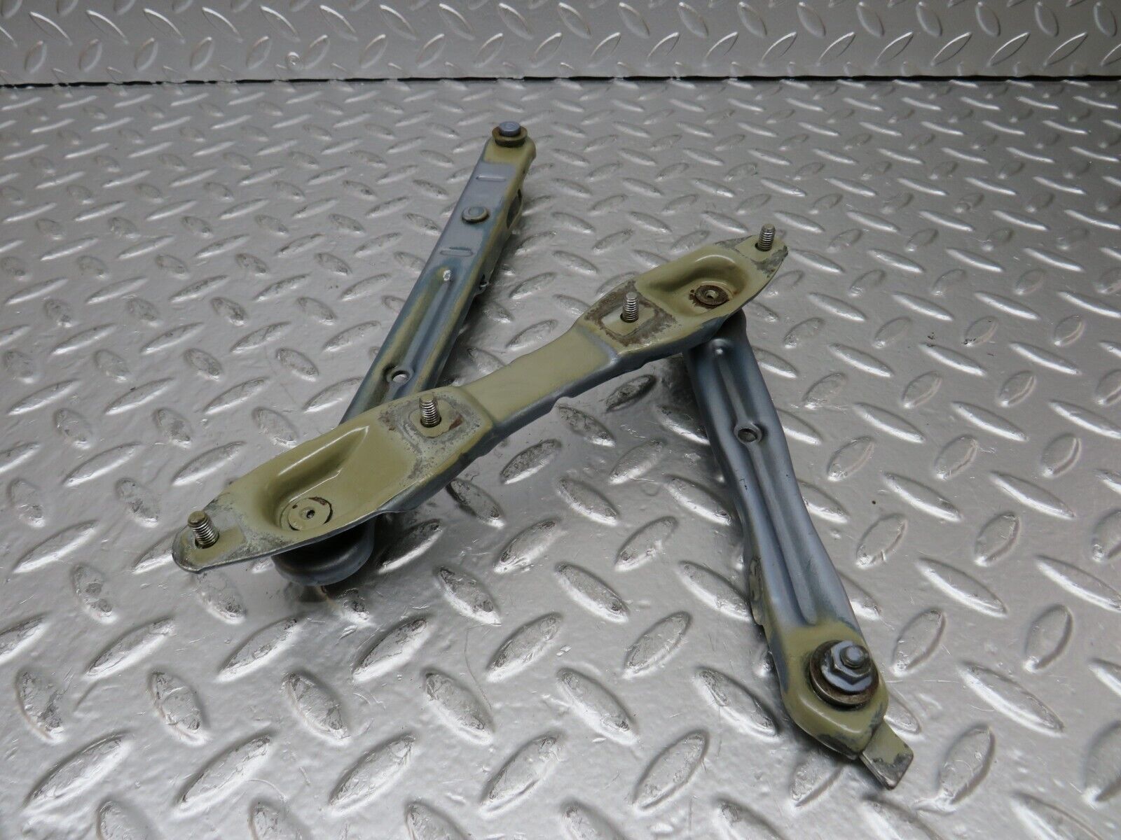 25189 Mercedes-Benz W201 190D Bonnet Hinge Left