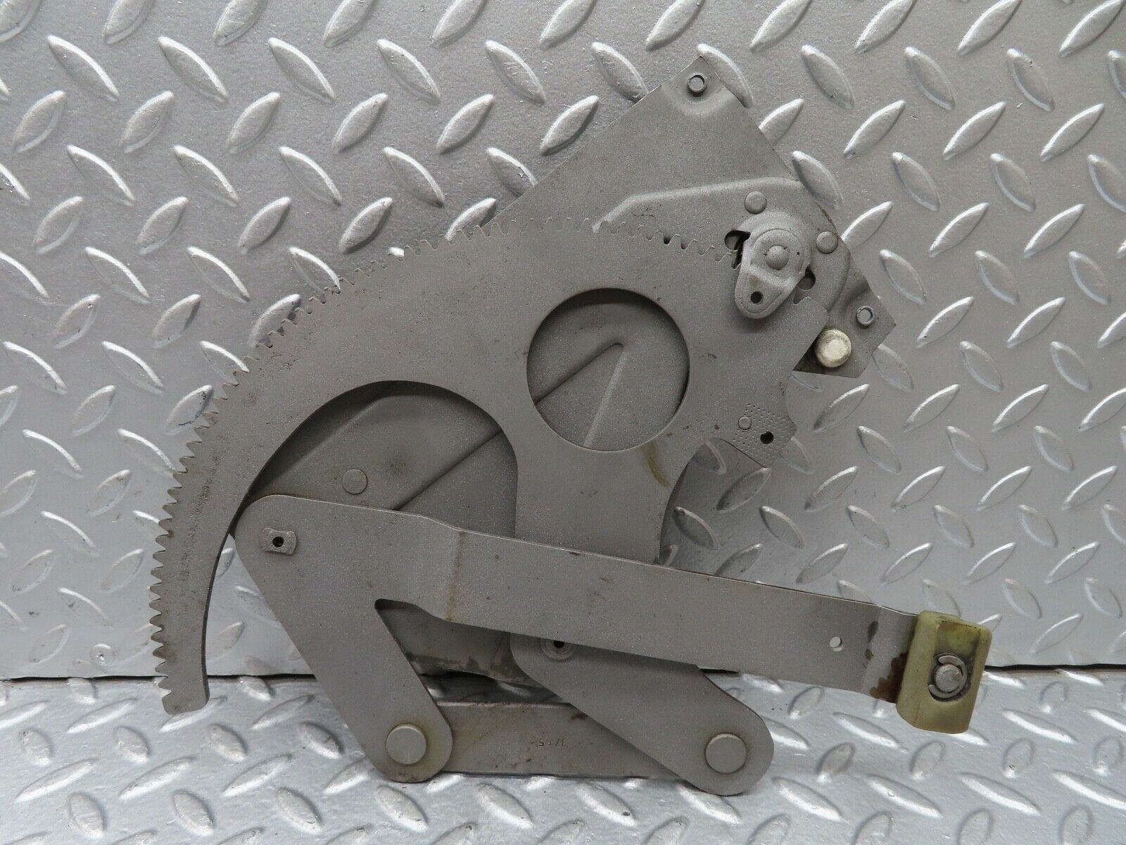 18420 Mercedes-Benz W111 220SE Coupe Rear Left Manual Window Regulator