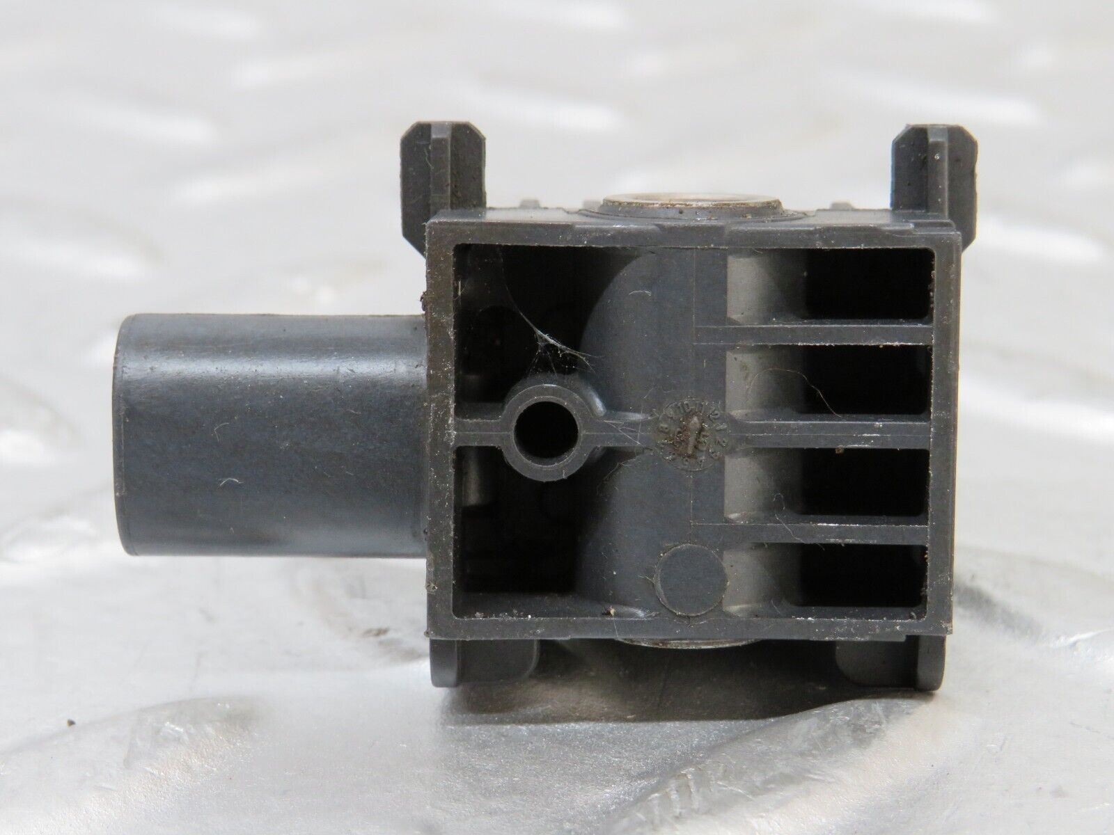 35129 Mercedes-Benz W221 Side Crash Sensor 0038202926