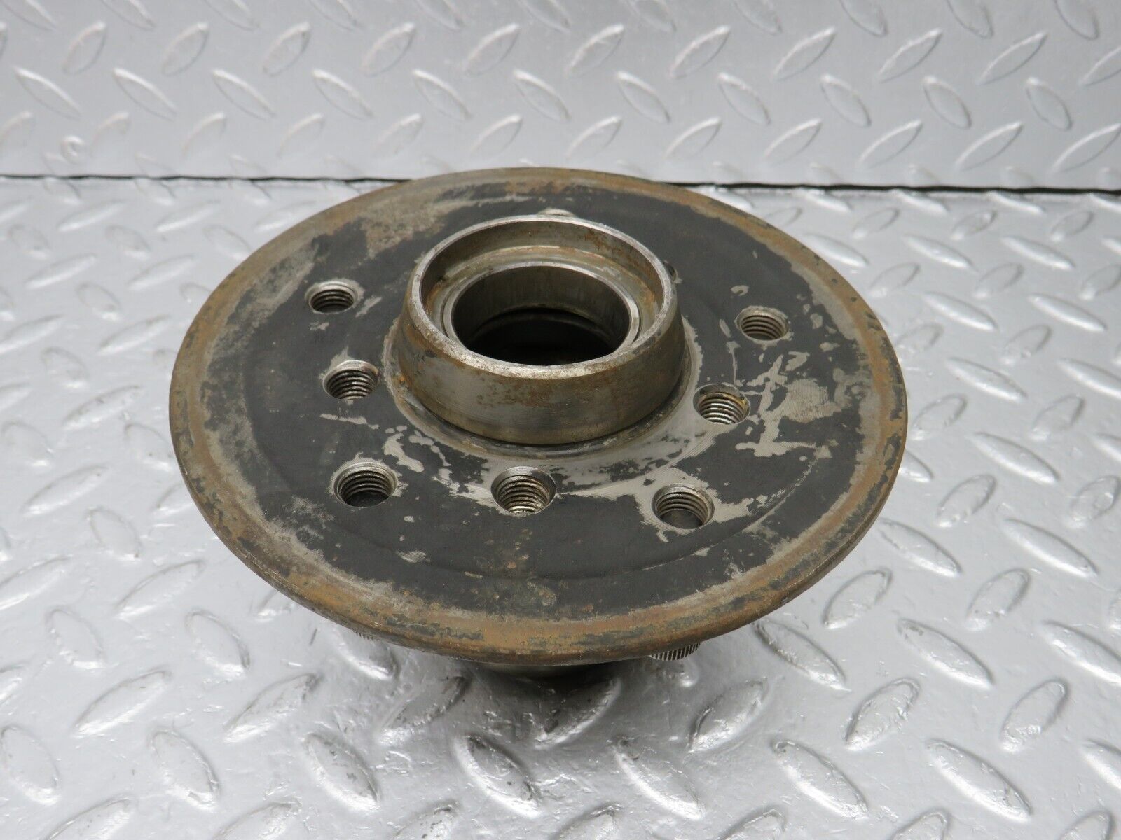 40396 Mercedes-Benz W110 230 Front Wheel Hub