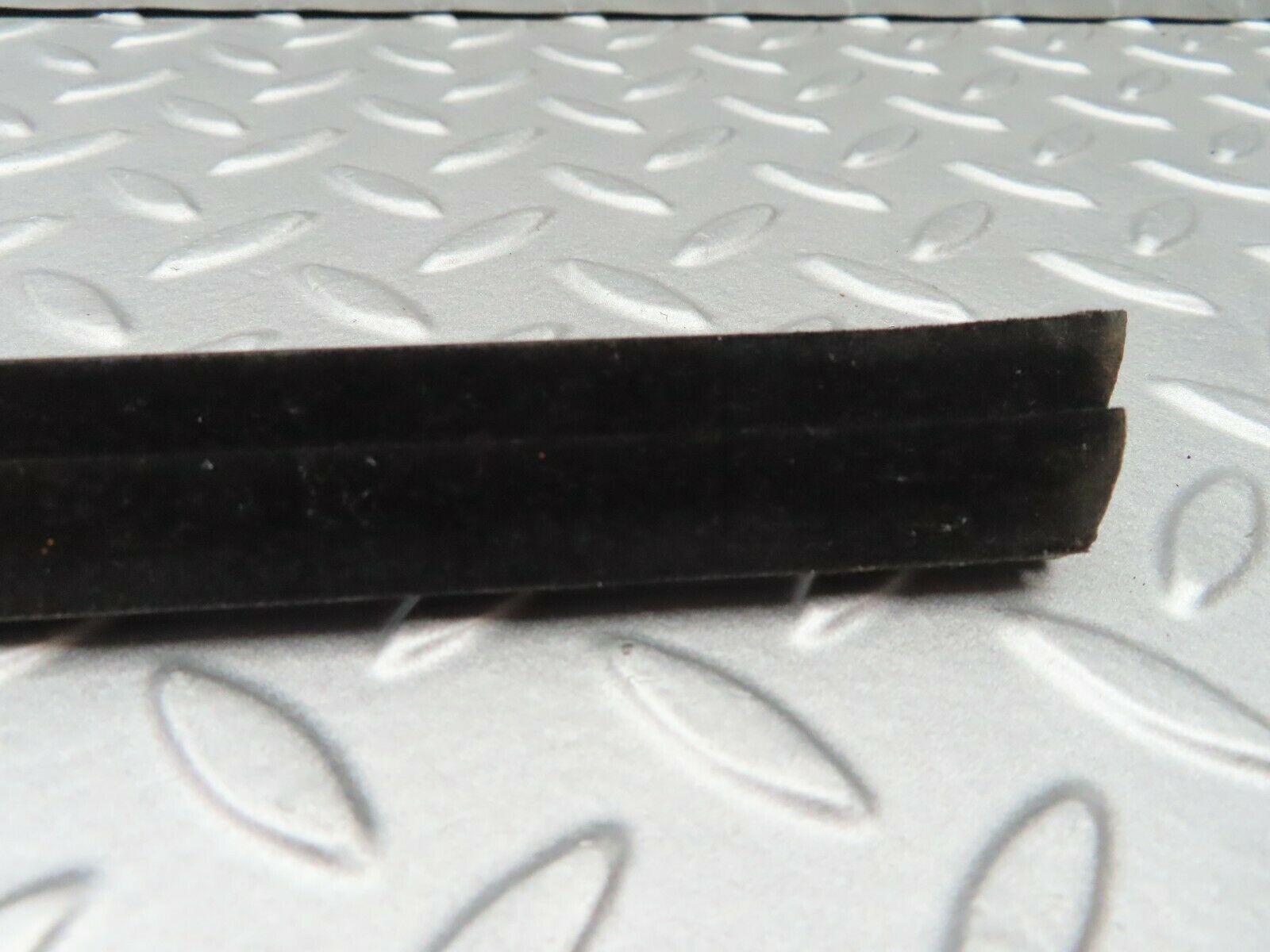 5271 Mercedes-Benz W124 230E Inner Window Weatherstrip Seal Front Right