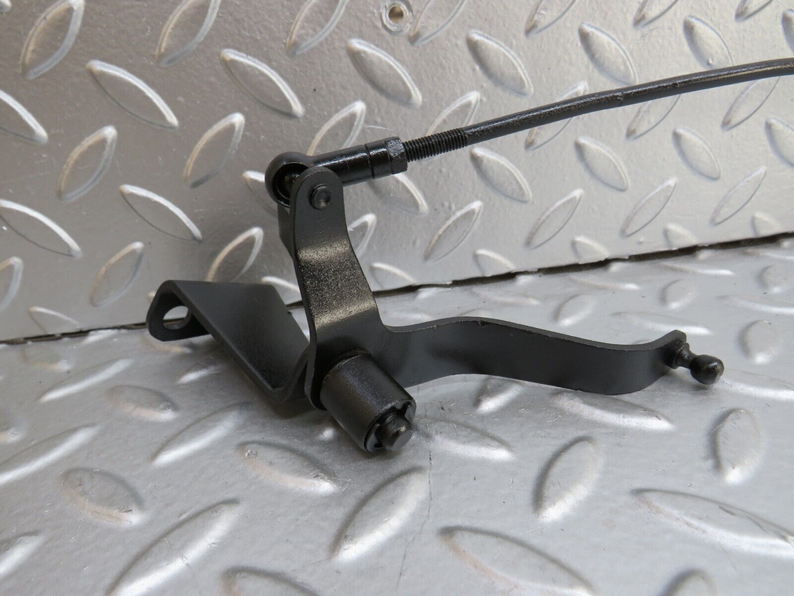 35934 Mercedes-Benz 240D OM616.912 Throttle Linkage