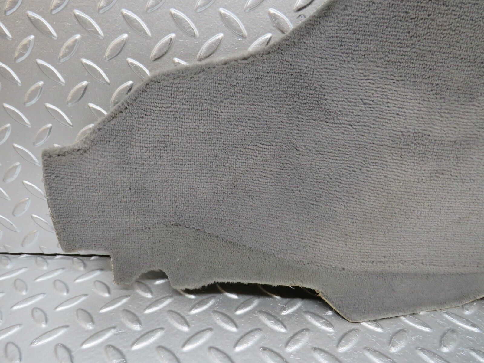 31341 Mercedes-Benz S124 220TE Wagon Centre Console Carpet Right Side Grey