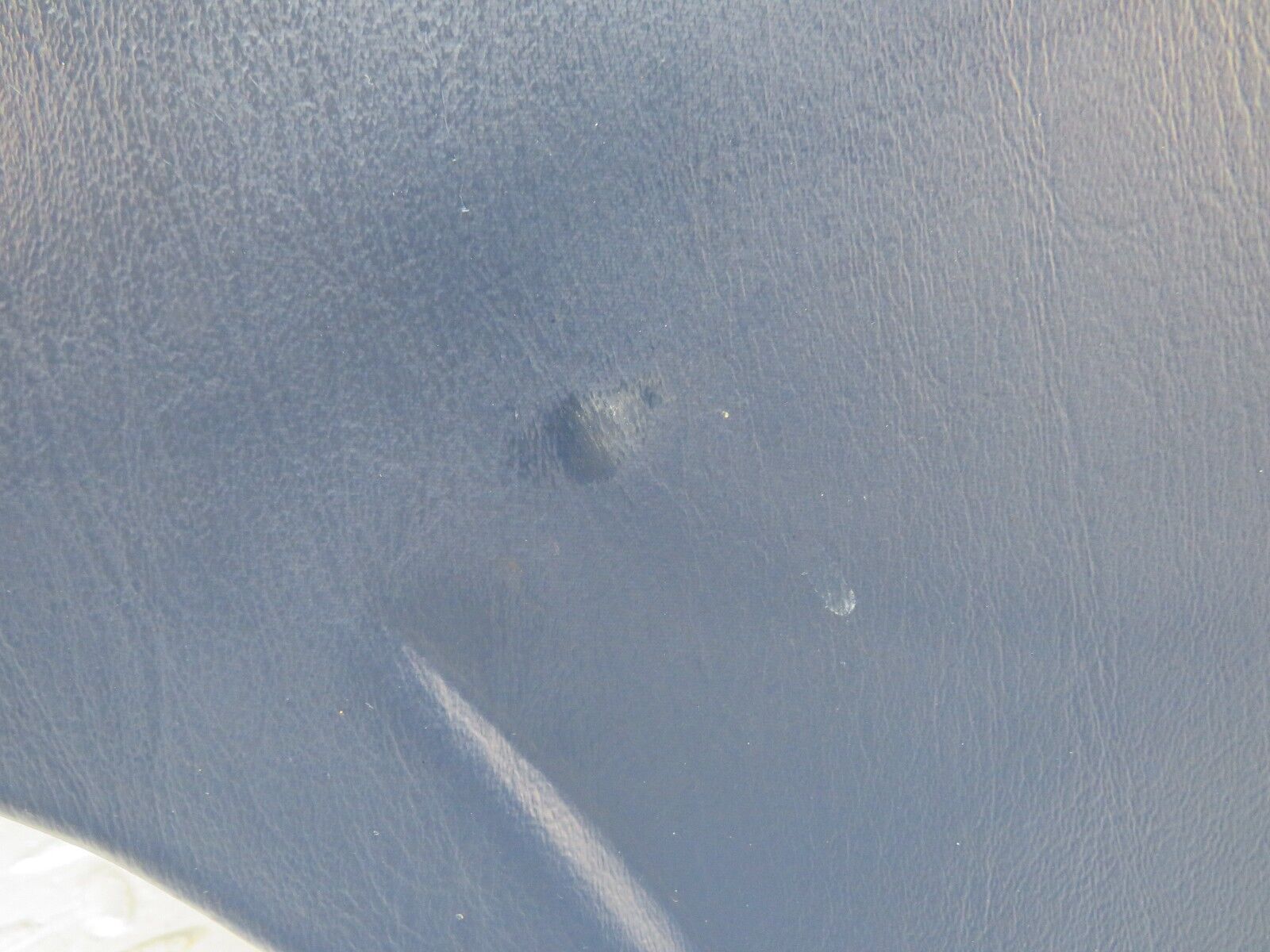 31925 Mercedes-Benz W123 230E Centre Console Blue