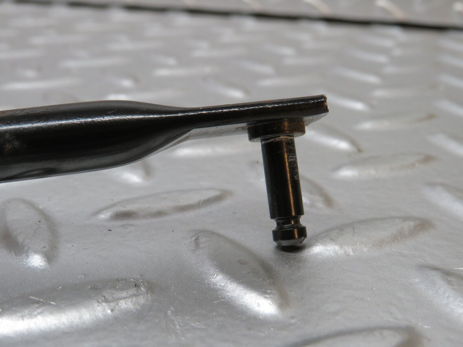 31260 Mercedes-Benz S124 220TE Wagon Accelerator Pedal Linkage 2013010218