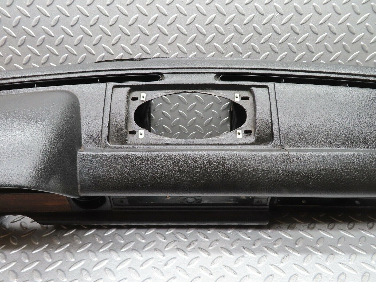 20986 Mercedes-Benz W114 250CE Coupe Dashboard Black LHD