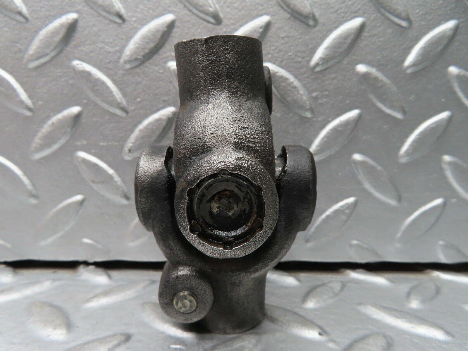 20933 Mercedes-Benz W114 250CE Coupe Steering Column Joint