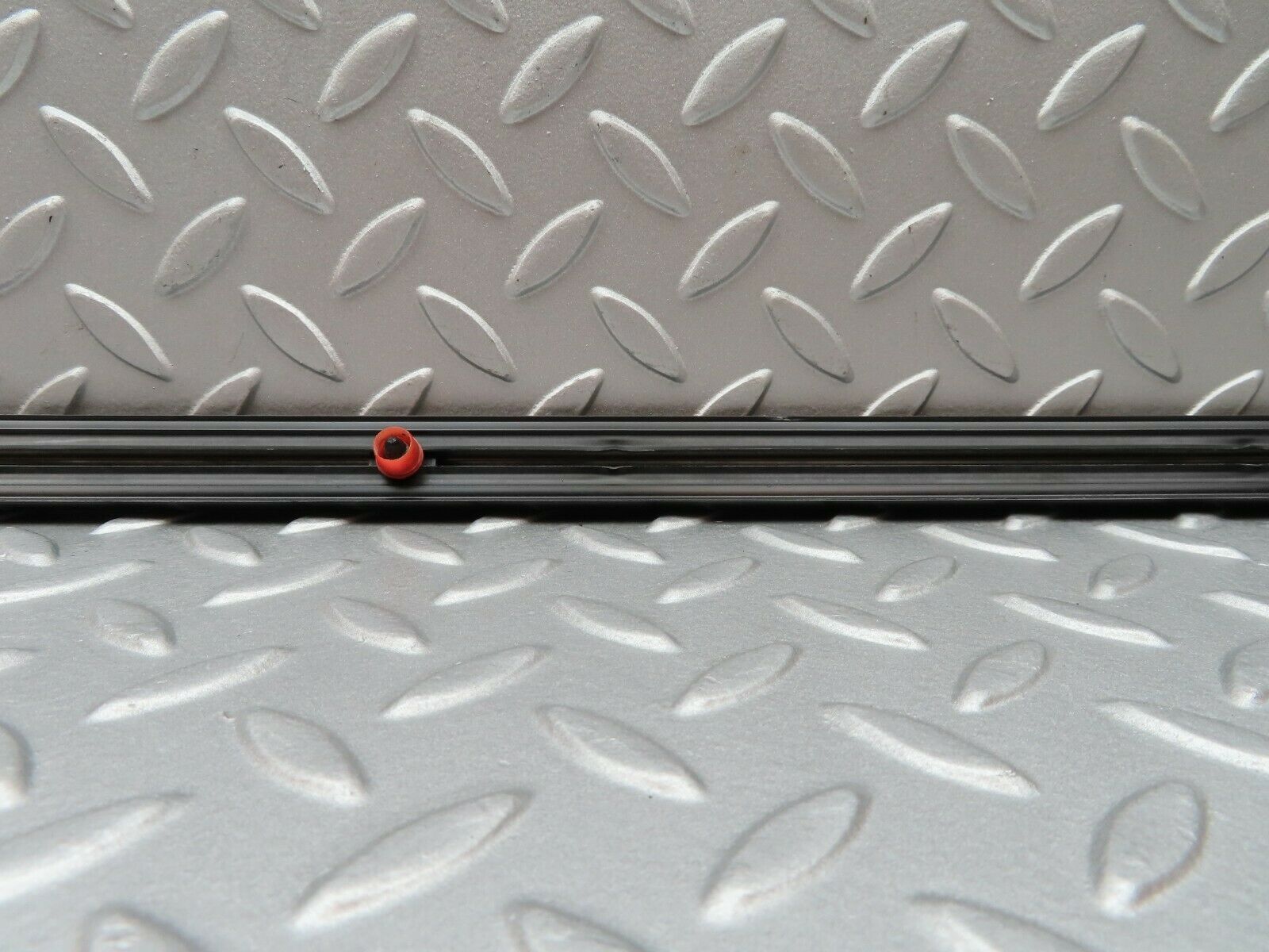 3692 Mercedes-Benz S123 200T Wagon Centre Door Chrome Trim Rear Left