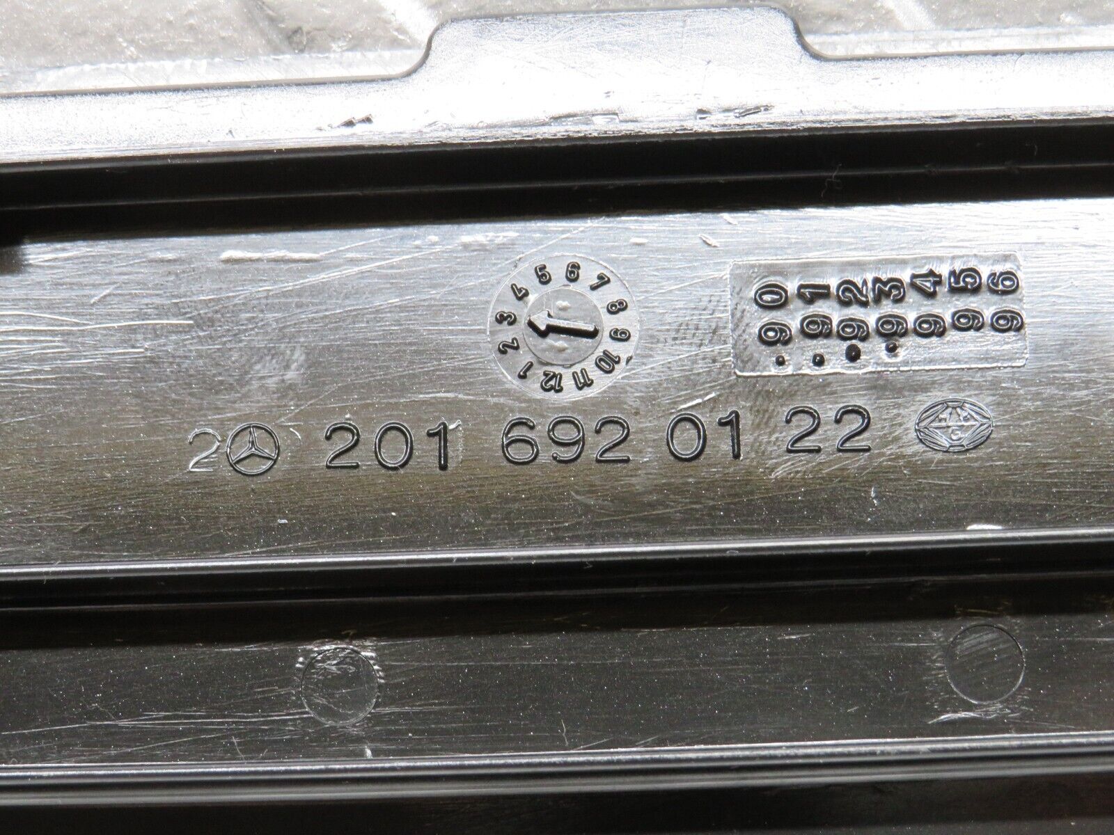 31685 Mercedes-Benz W201 190LE 1.8L B Pillar Bottom Cover Left Black 2016920122