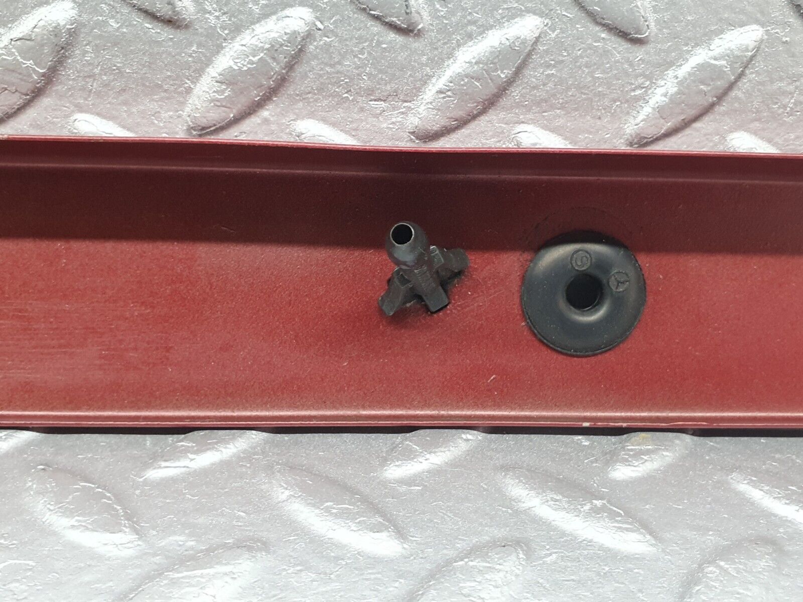 41019 Mercedes-Benz W126 300SE Under Headlight Trim Right Side 2018690124