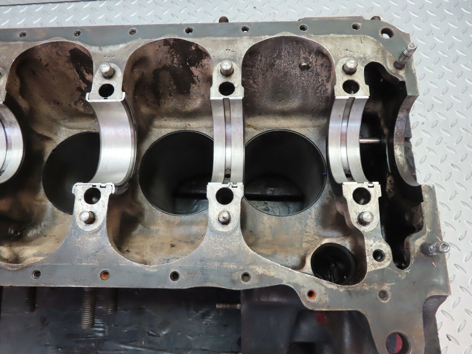 19282 Mercedes-Benz W123 300D Engine Block OM617.912 6170110201