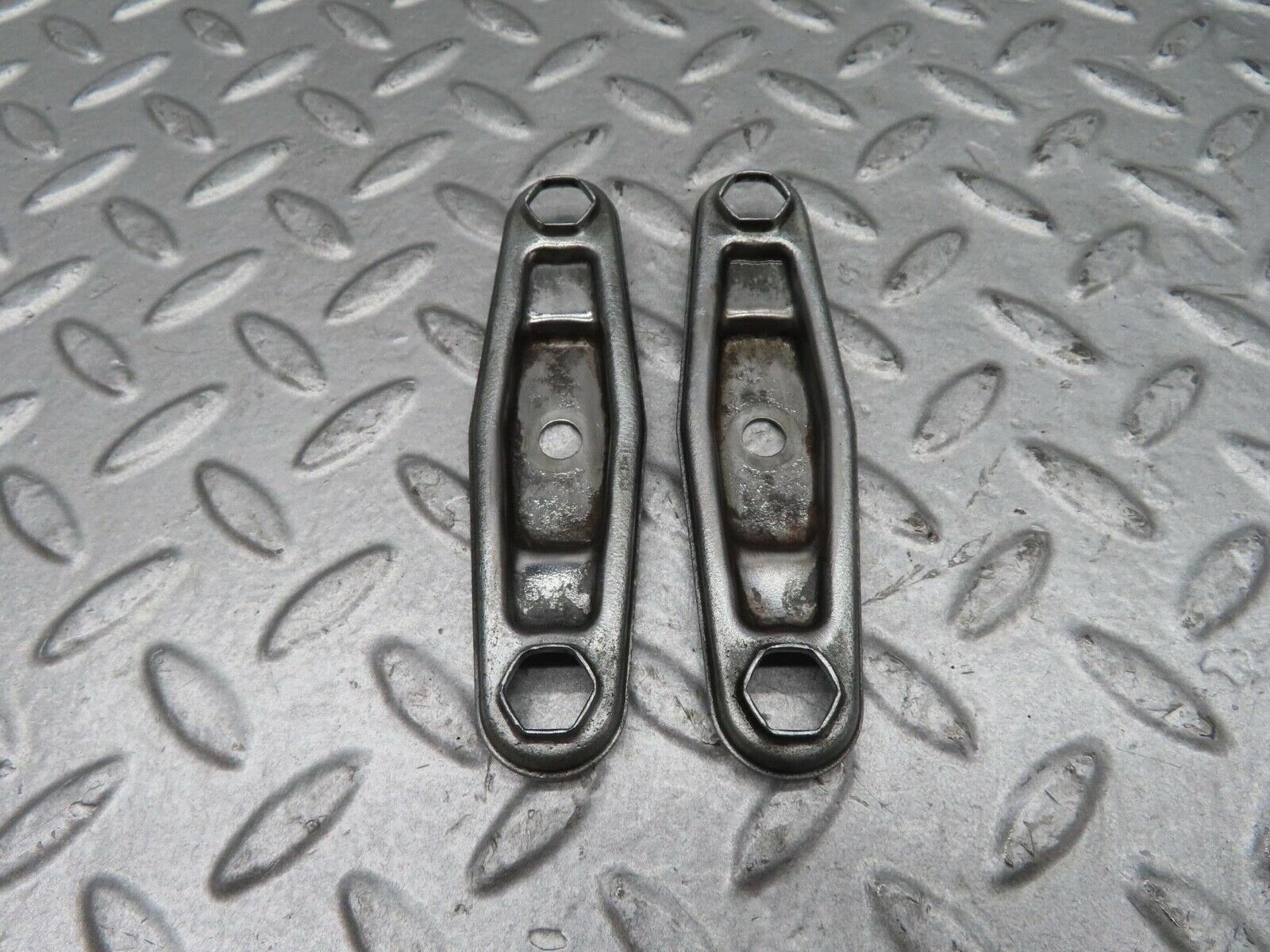 14736 Mercedes-Benz W201 190E Fuel Injector Bracket