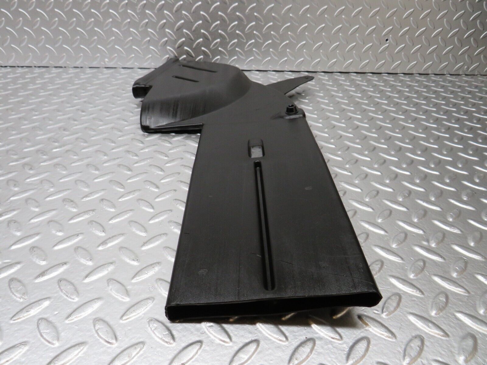 25136 Mercedes-Benz W201 190D Air Duct Heater Ventilation Right 2018312246