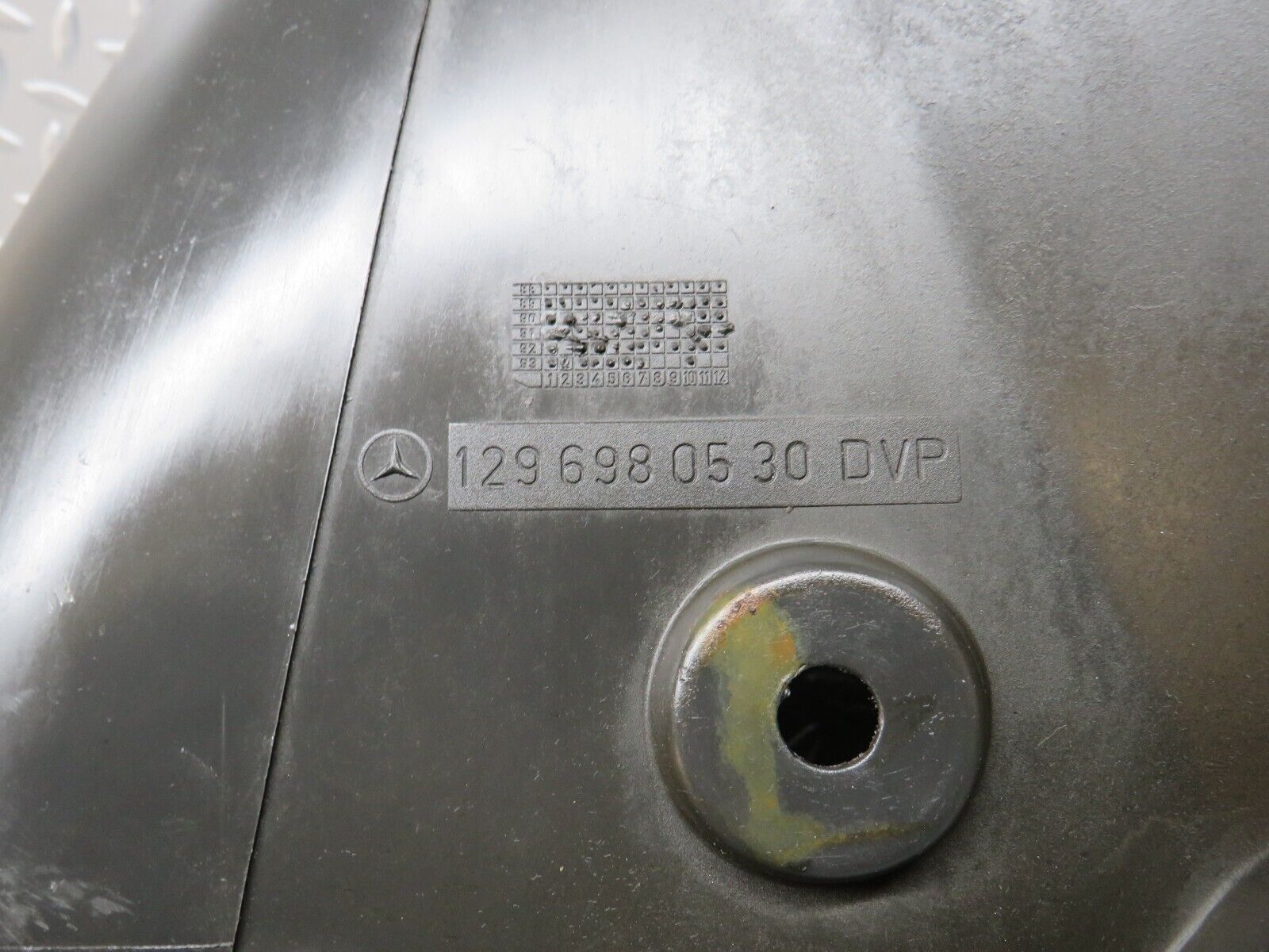 39382 Mercedes-Benz R129 320SL Coupe Rear Left Inner Fender Wing Wheel Arch Lining 1296980530