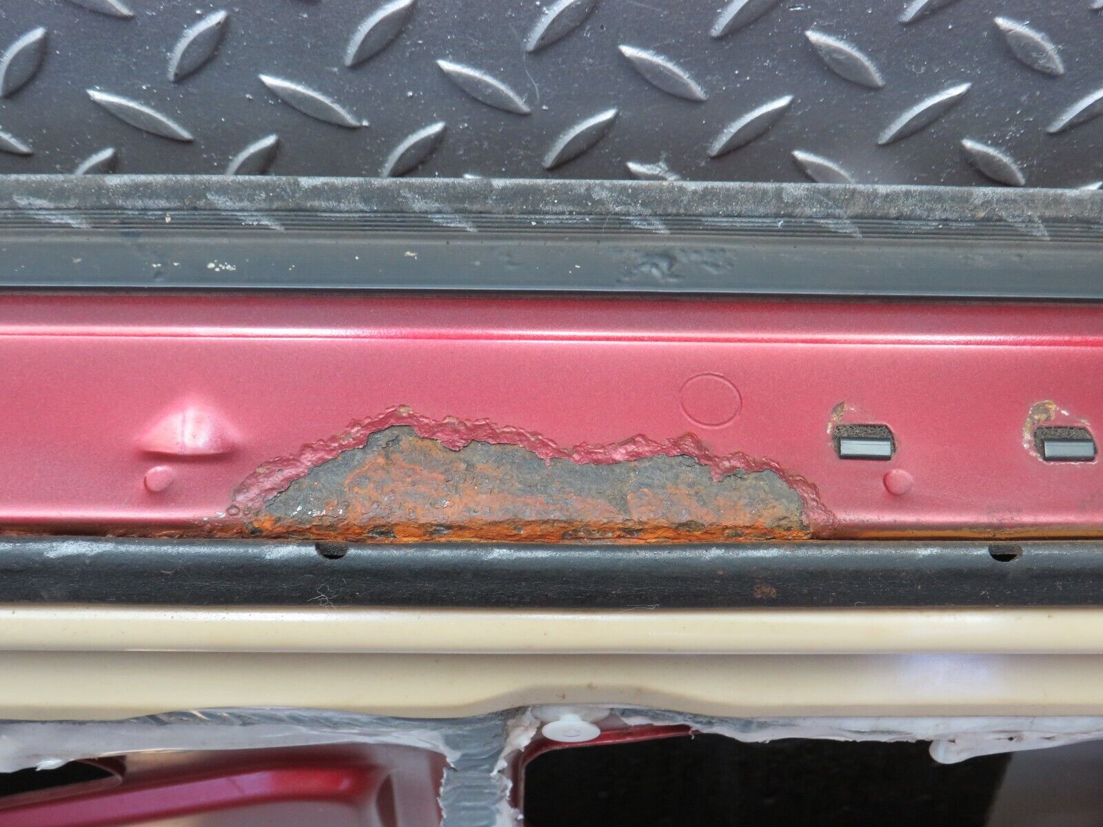 38509 Mercedes-Benz R129 280SL Coupe Left Door