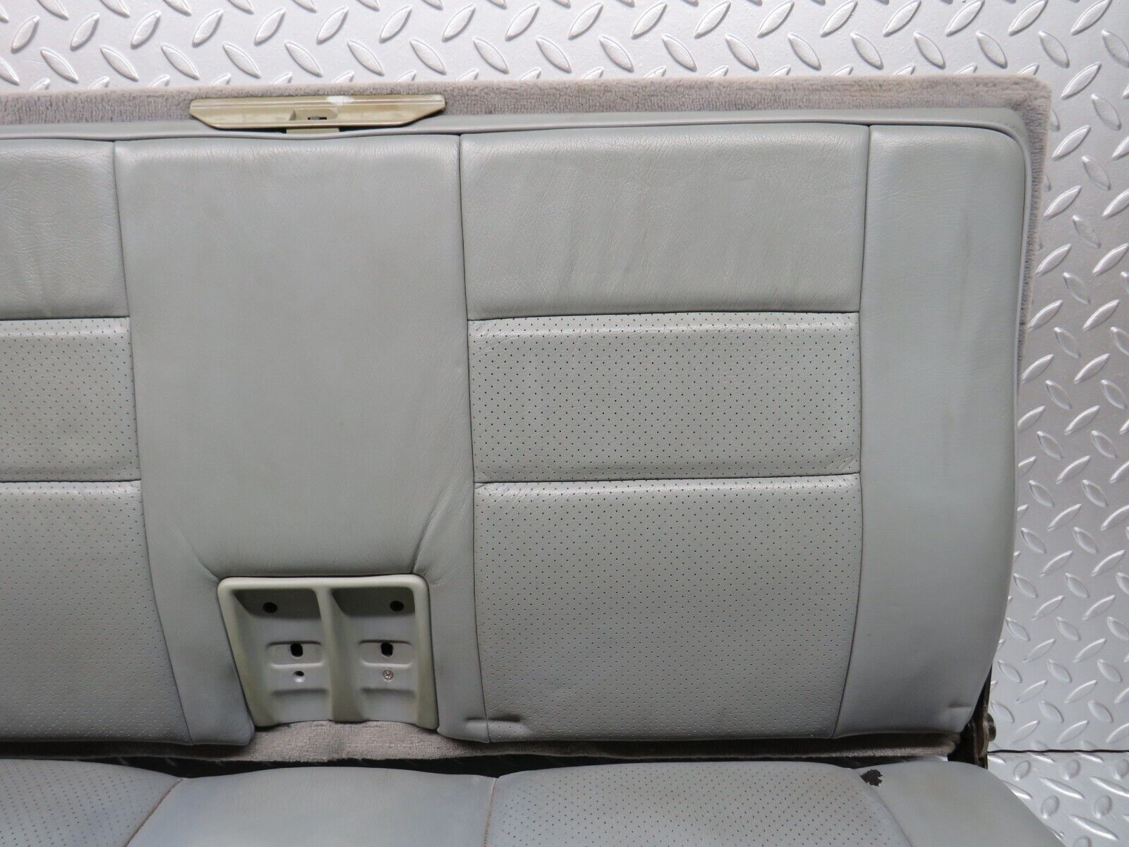 31500 Mercedes-Benz S124 220TE Wagon Third Seat Bench 1249300194