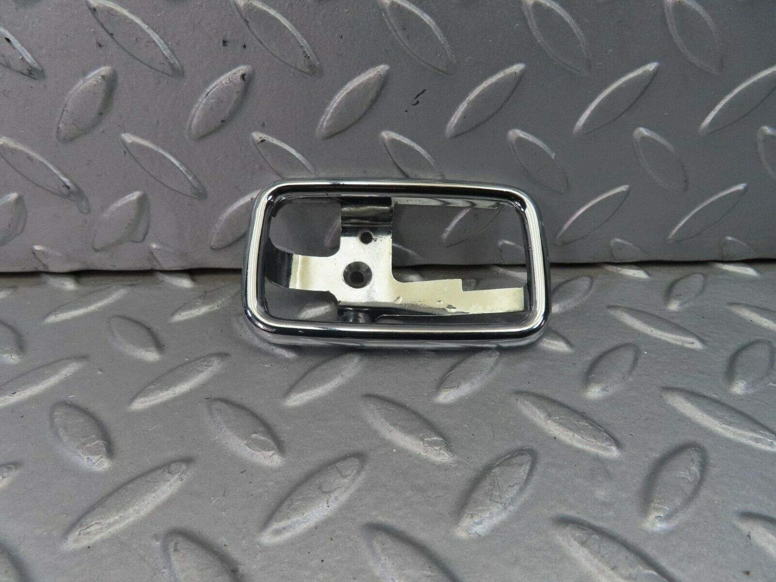 8883 Mercedes-Benz W108 Chrome Frame For Door Opener Left 1087660511