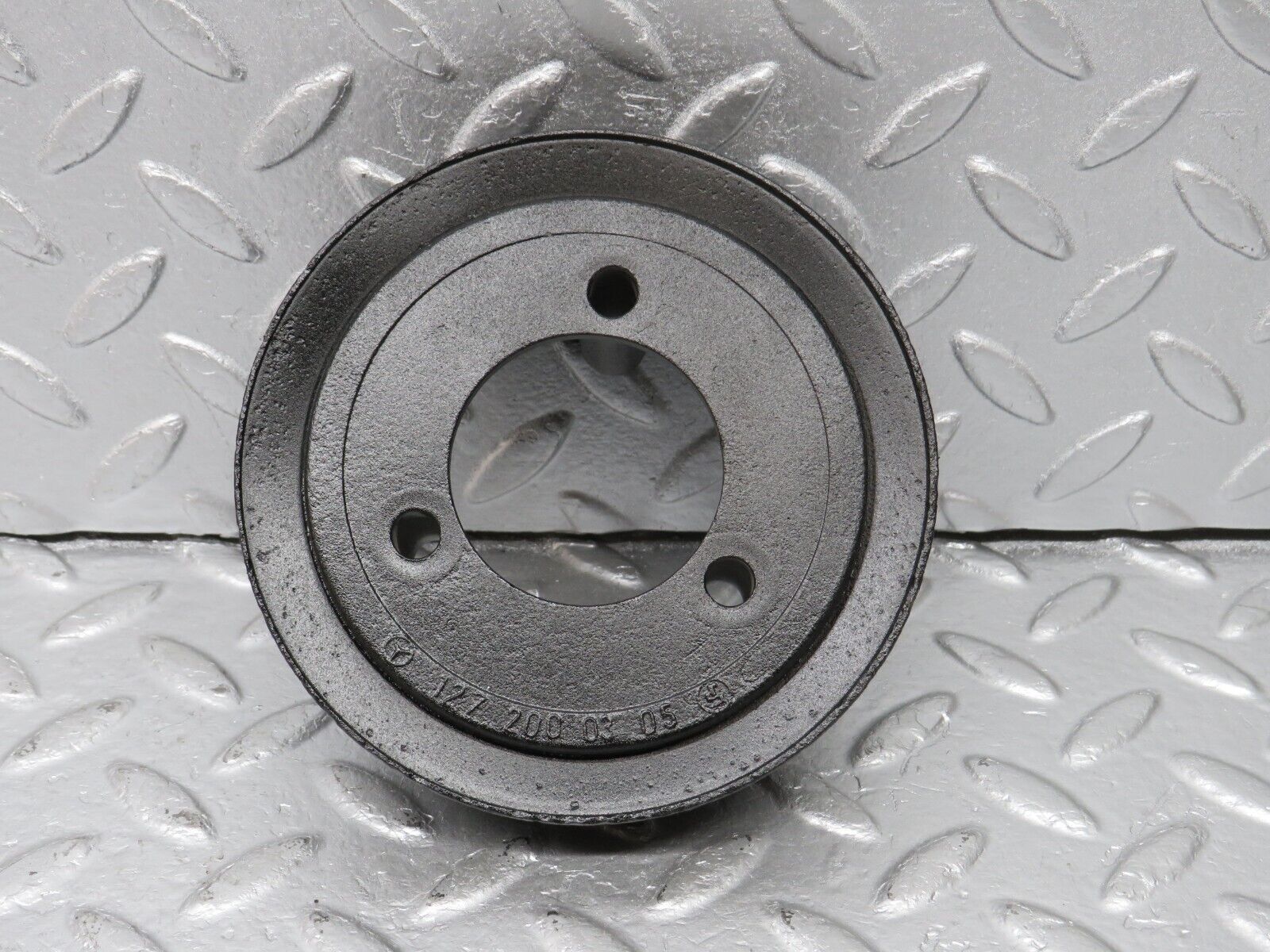 40412 Mercedes-Benz W110 230 Crankshaft Damper Pulley 1272000305