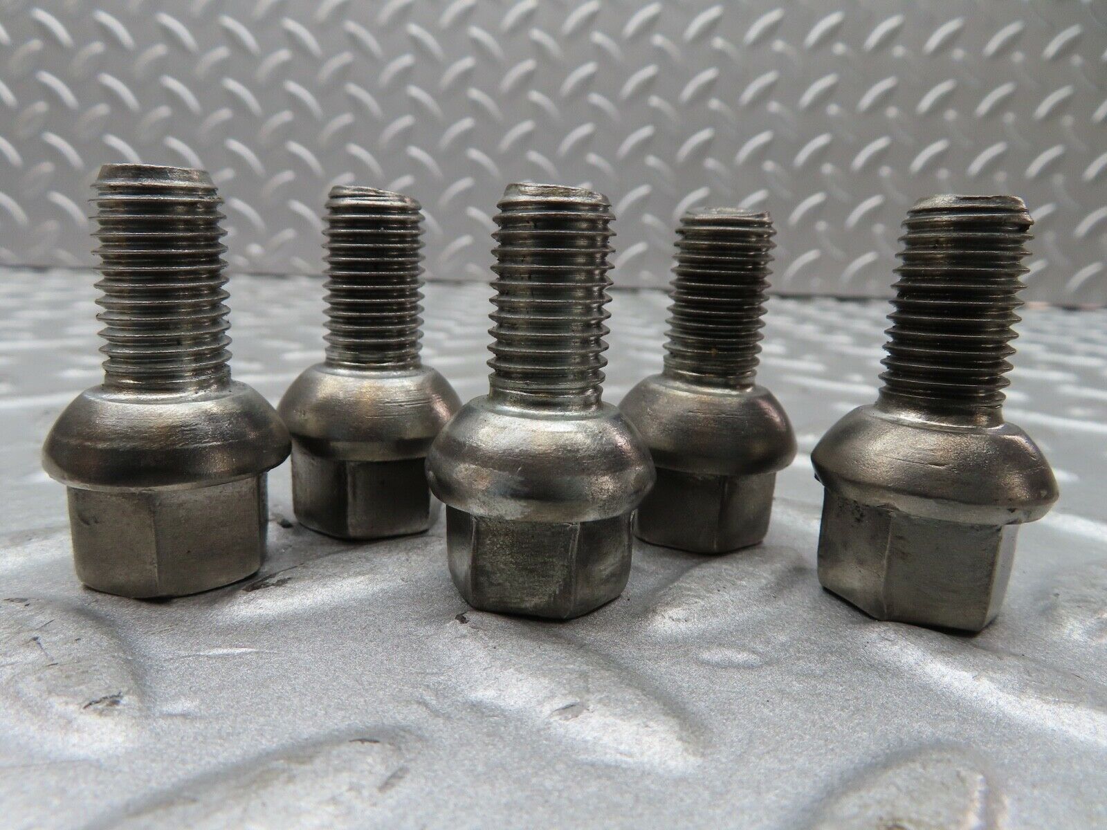 16795 Mercedes-Benz 5x Steel Wheel Lug Bolt M12x1.5