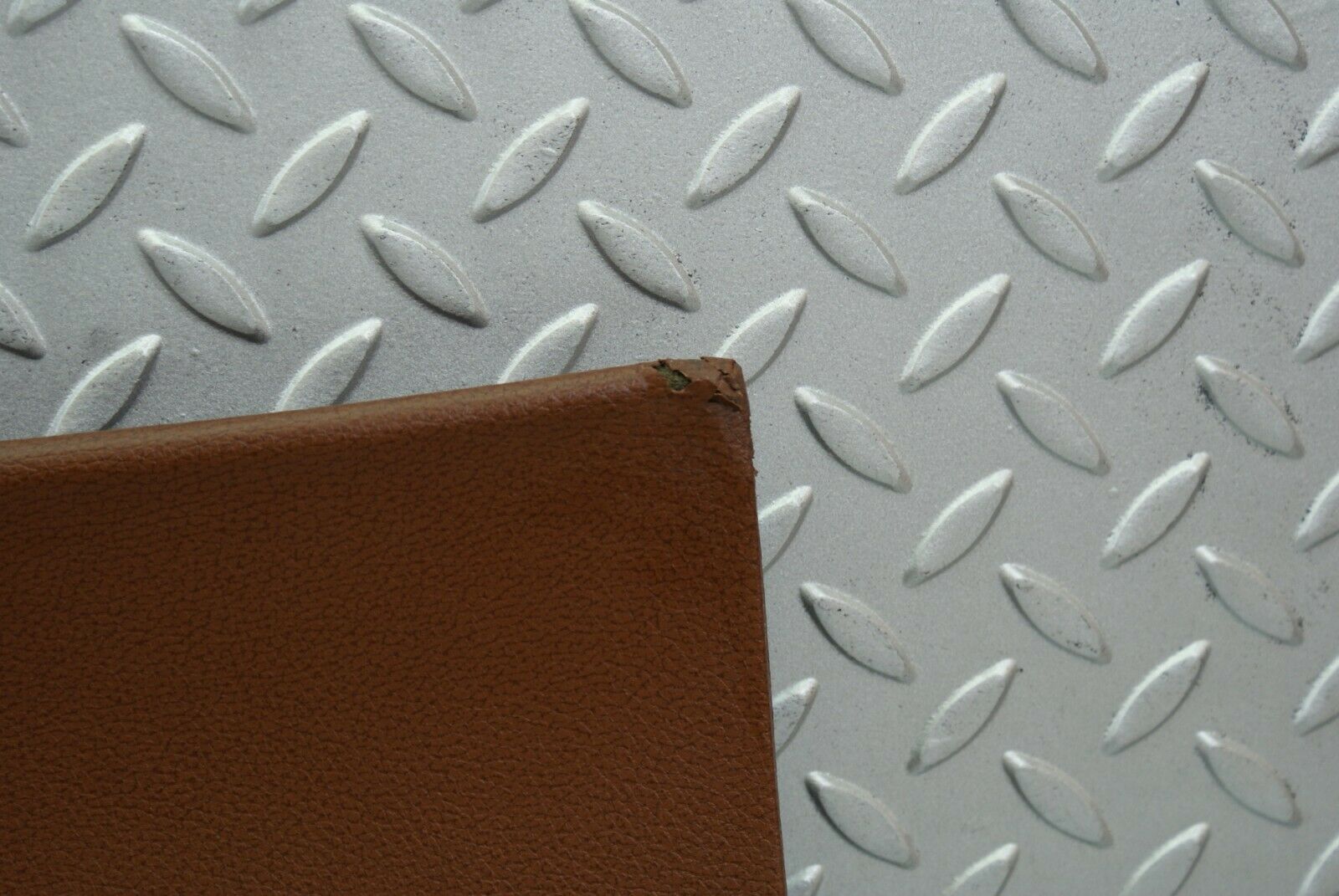 2606 Mercedes-Benz W116 350SE Headlining Roof Panel Rear Middle