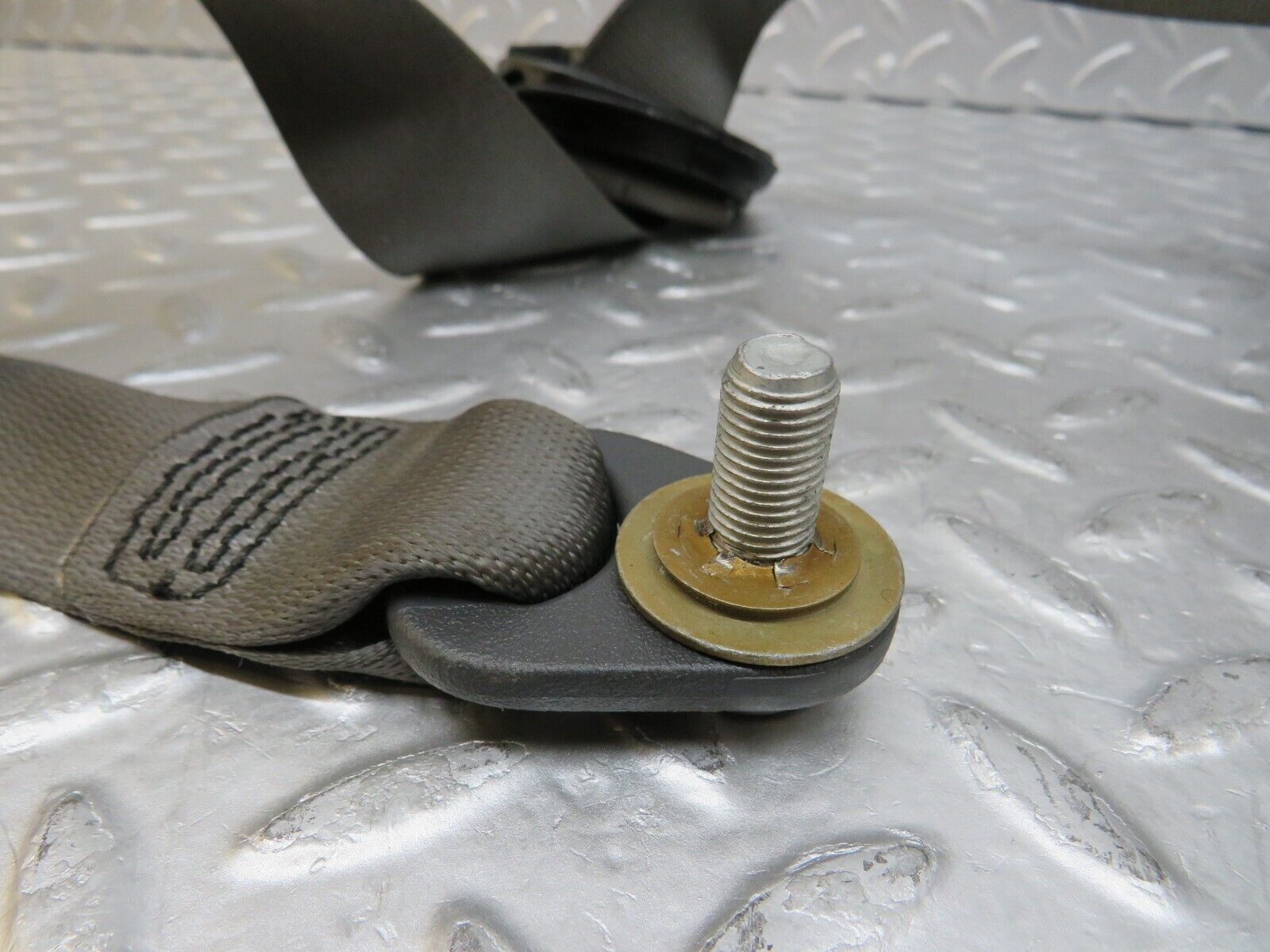 35277 Mercedes-Benz W221 Front Right Seat Belt 2218603285