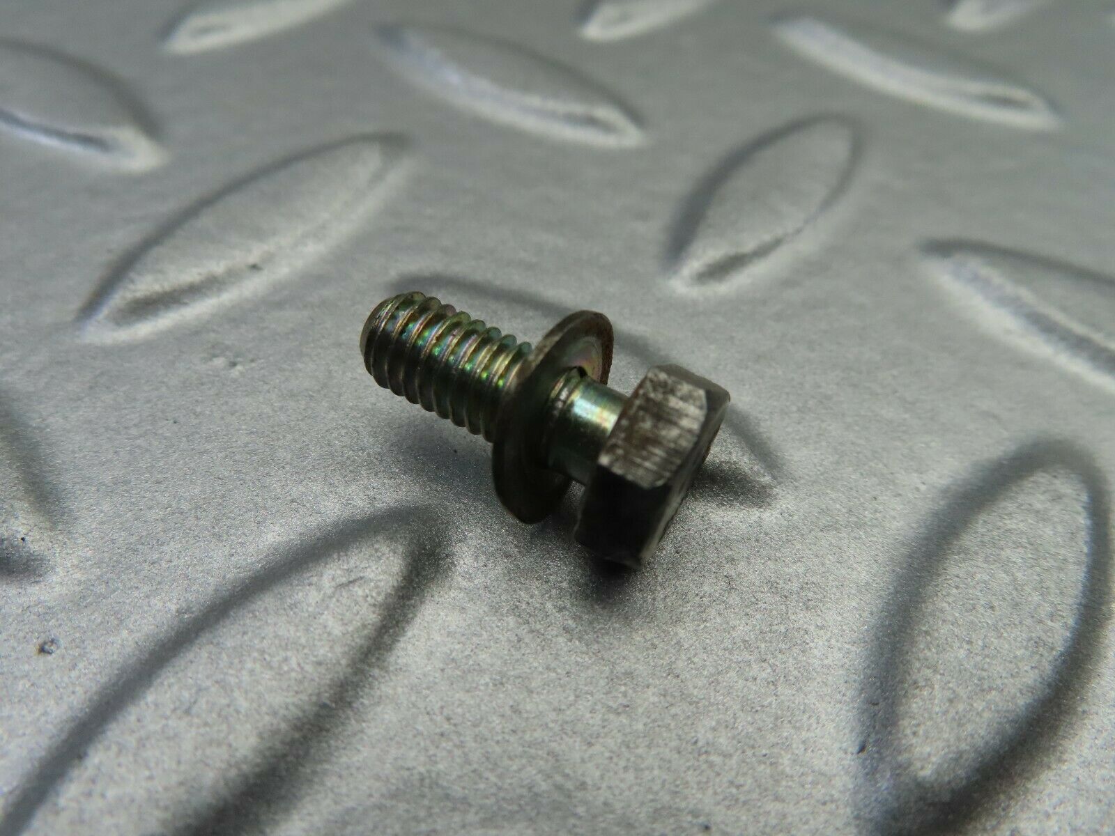 7094 Mercedes-Benz C107 350SLC Coupe Fuel Injector Bracket