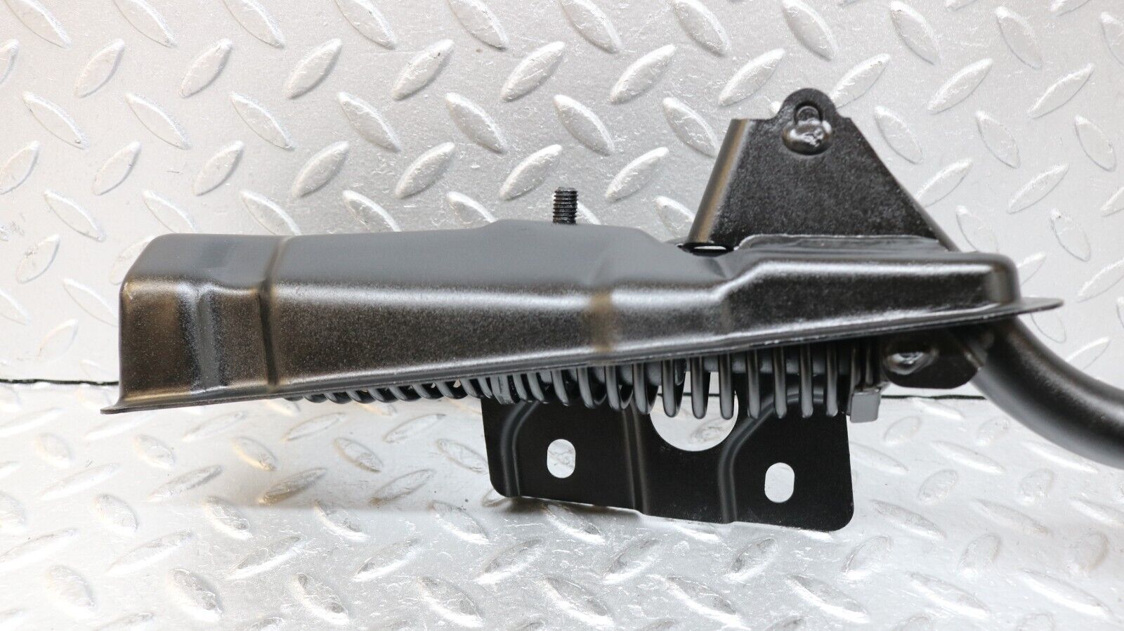 37211 Mercedes-Benz C126 420SEC Coupe Trunk Lid Hinge Right