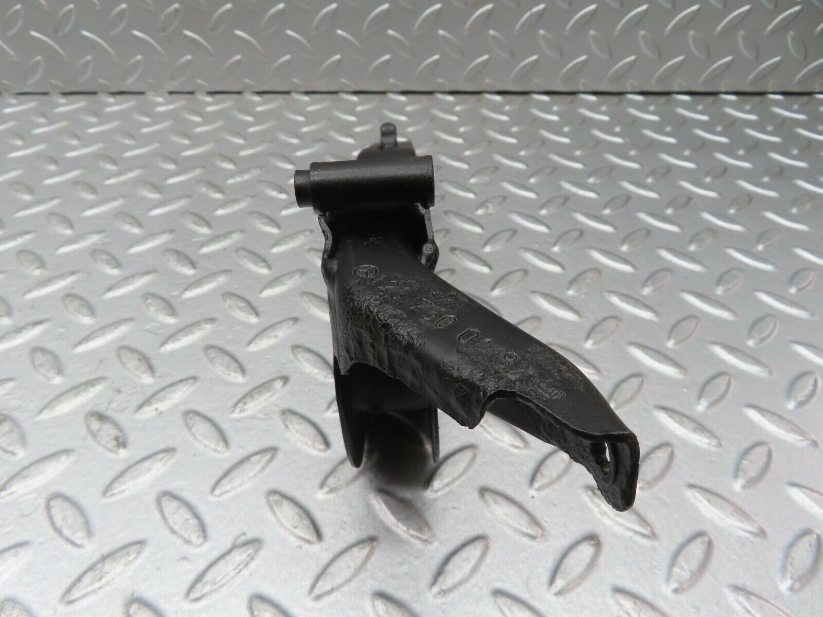 13536 Mercedes-Benz W123 200 Trunk Lid Hinge Left Side 1237500187