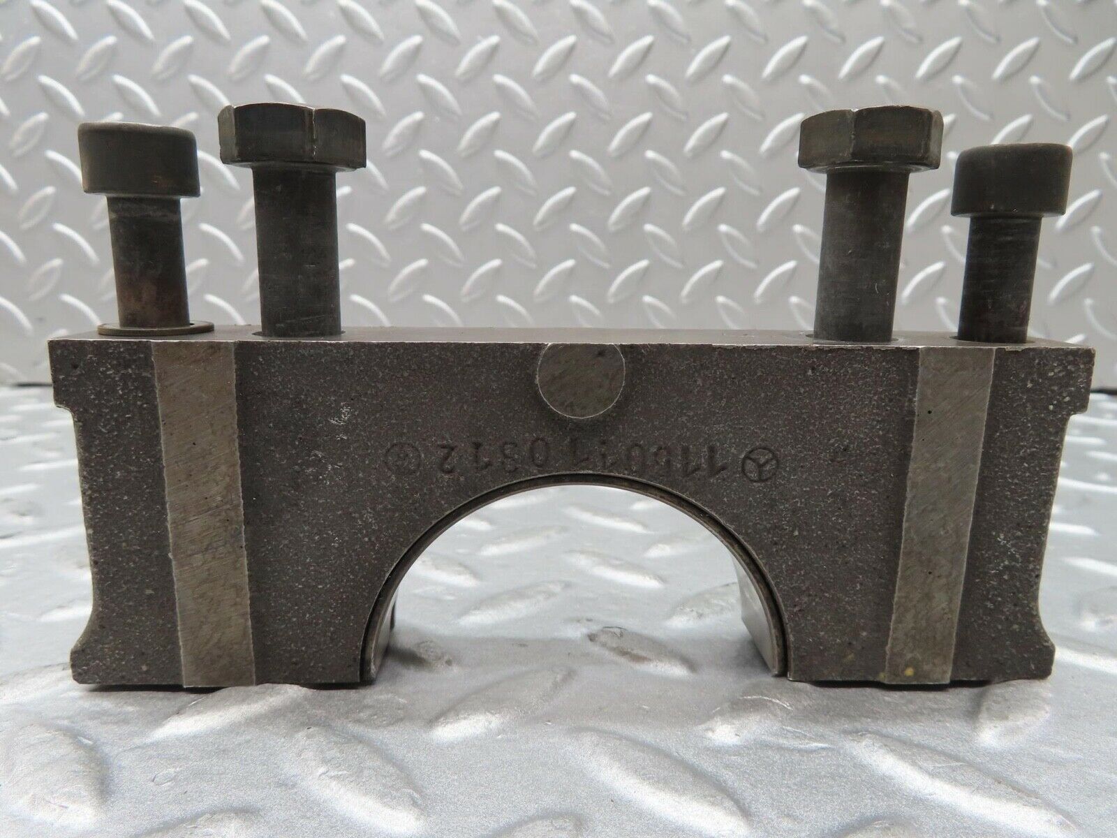 16542 Mercedes-Benz C107 350SLC Coupe Crankshaft Bearing Holder Block 1160110312