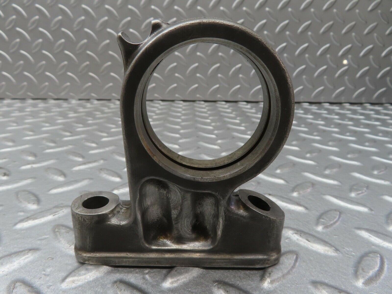 13351 Mercedes-Benz C107 350SLC Coupe Camshaft Tower Bearing 1160512112