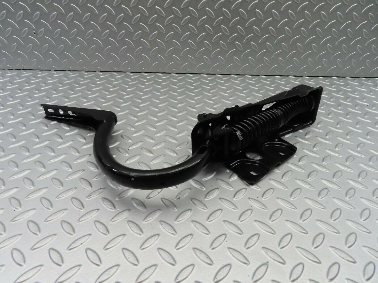 6421 Mercedes-Benz W126 380SE Trunk Lid Hinge Left Side