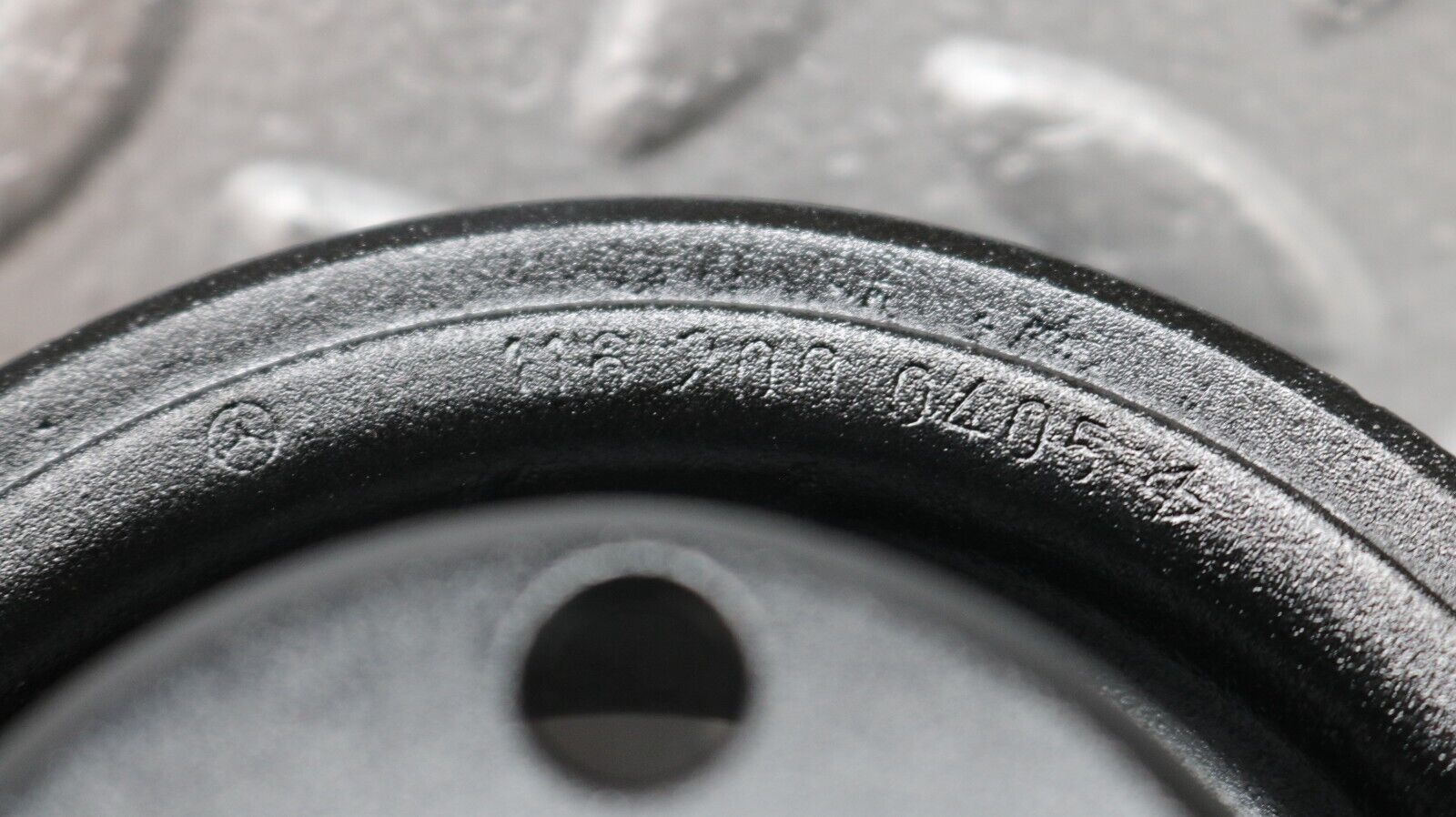 37203 Mercedes-Benz C126 420SEC Coupe Water Pump Pulley 1162000405