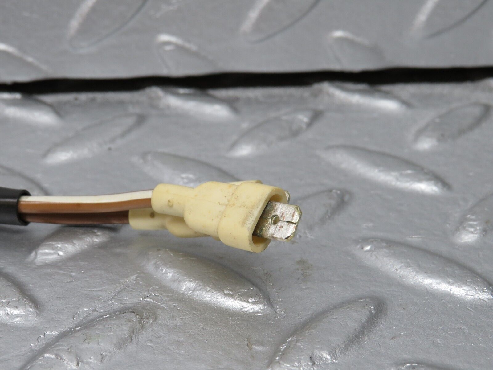 39724 Mercedes-Benz R129 320SL Coupe Aircon Pressure Switch 0048206710