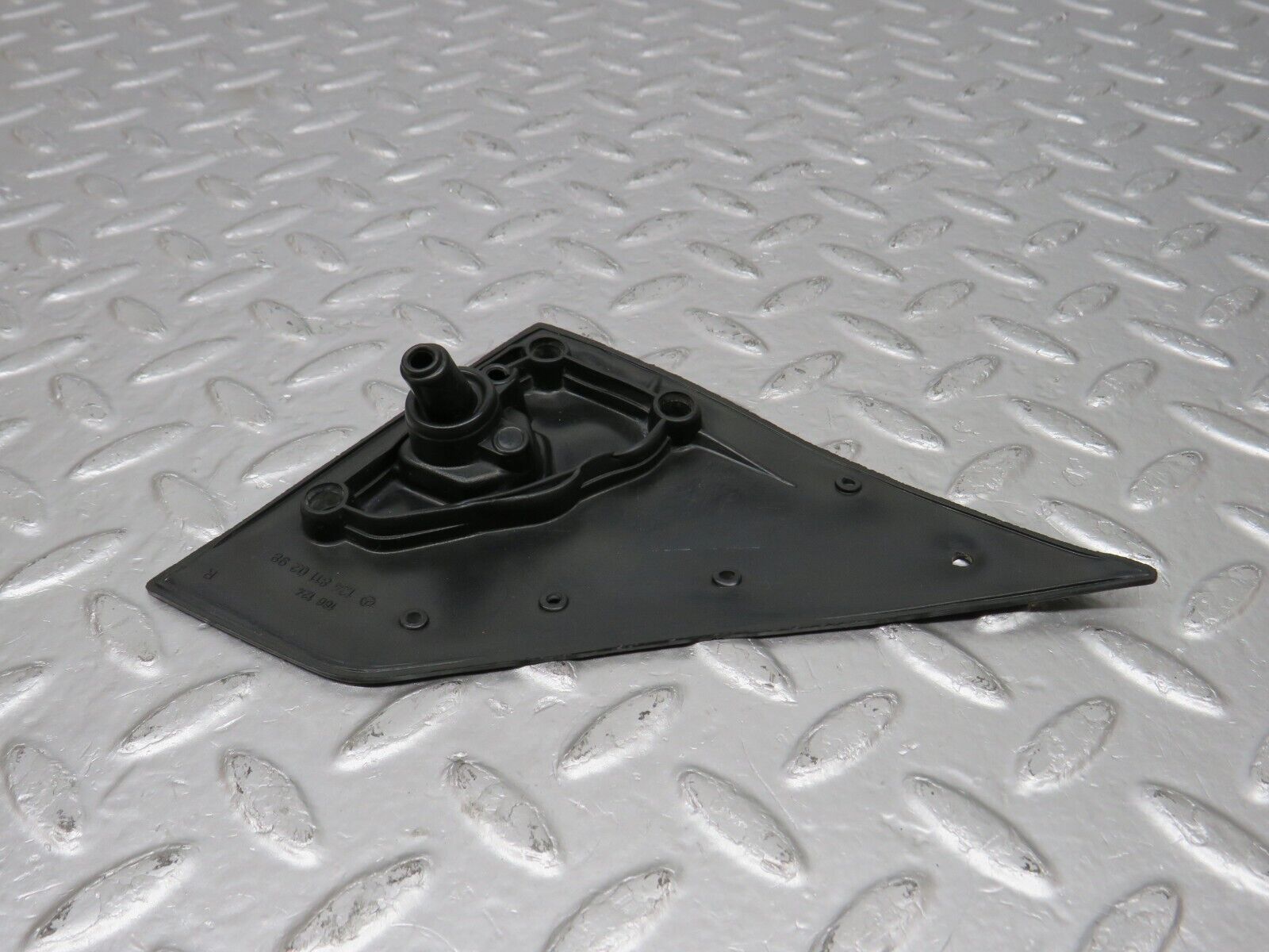 34200 Mercedes-Benz W124 260E Wing Mirror Rubber Seal Right 1248110298