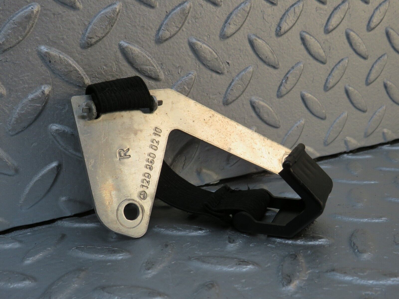 38251 Mercedes-Benz R129 280SL Coupe Wind Deflector Cover Right 1298600210