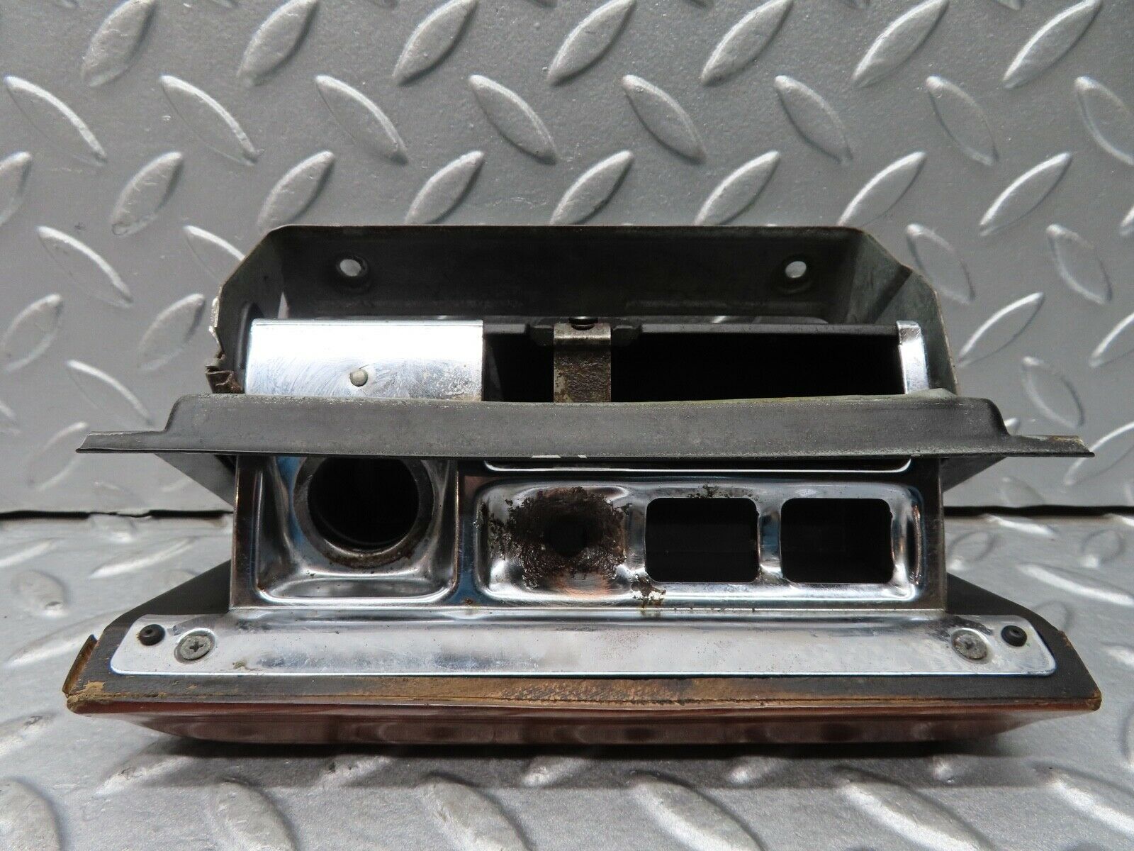 16880 Mercedes-Benz C123 280CE Coupe Centre Console Ashtray Wood Finish