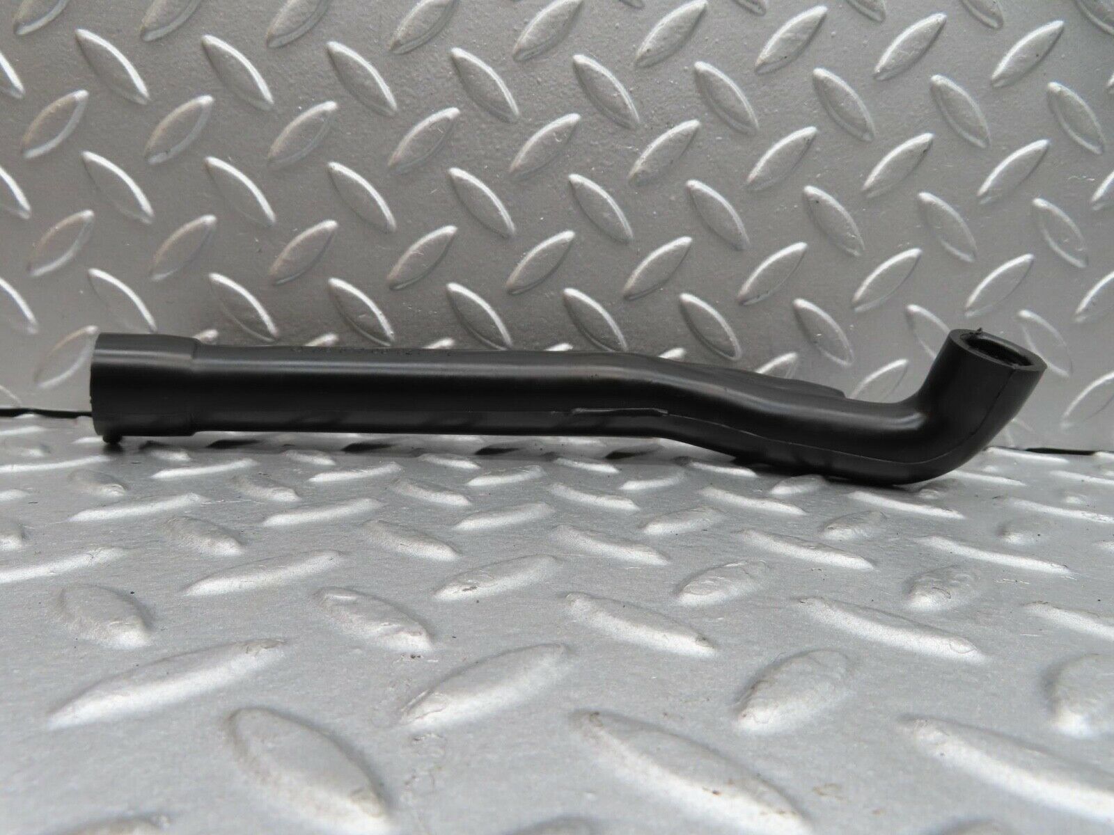 14419 Mercedes-Benz W116 350SE Air Intake Breather Hose 1160940682