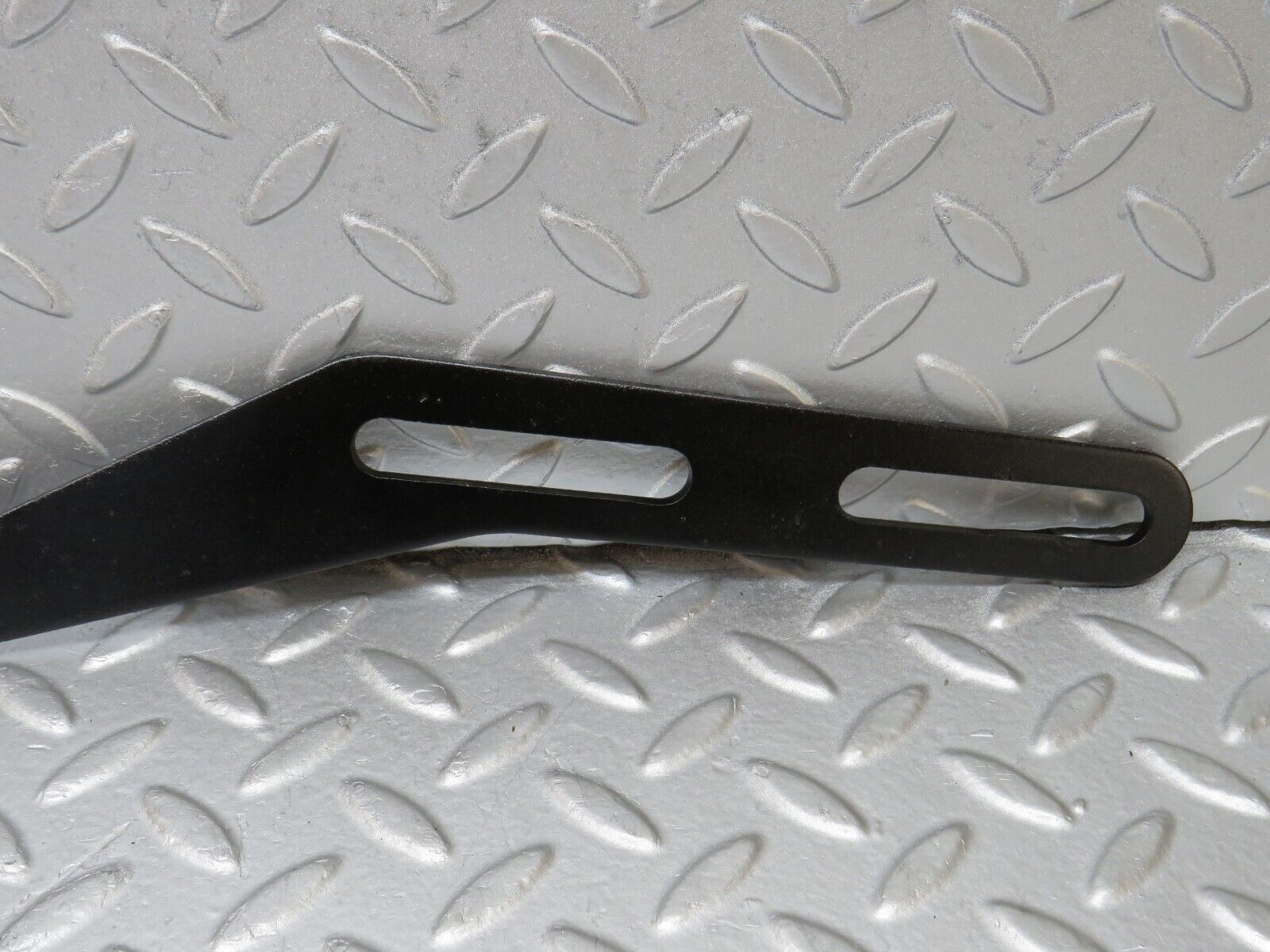 36136 Mercedes-Benz W126 420SE Exhaust Bracket