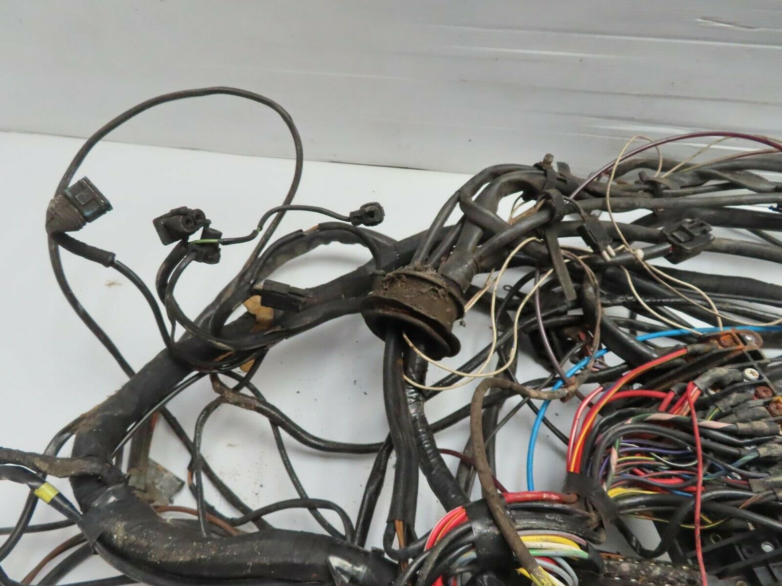 10388 Mercedes-Benz C123 230CE Coupe Engine Chassis Body Wire Wiring Harness