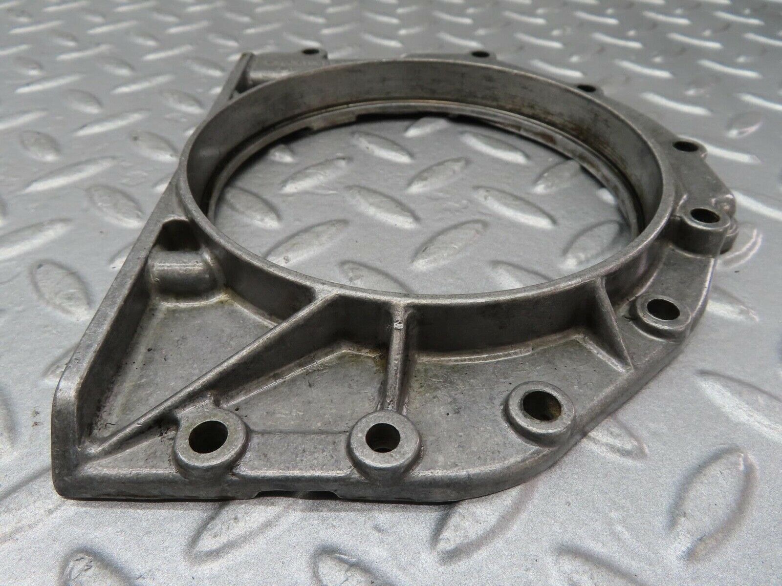 16538 Mercedes-Benz C107 350SLC Coupe Crankshaft Rear Sealing Cover 1160110608